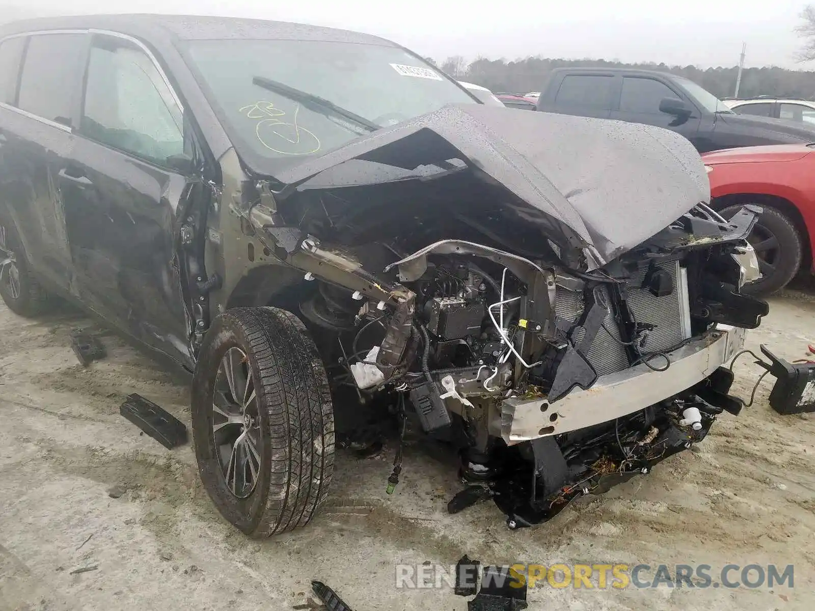 9 Photograph of a damaged car 5TDZARFH4KS055296 TOYOTA HIGHLANDER 2019