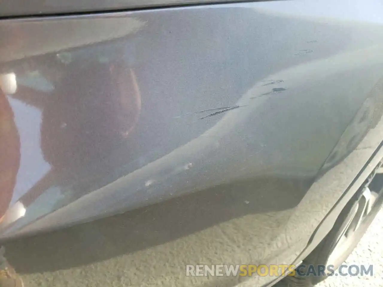 9 Photograph of a damaged car 5TDZARFH4KS055458 TOYOTA HIGHLANDER 2019