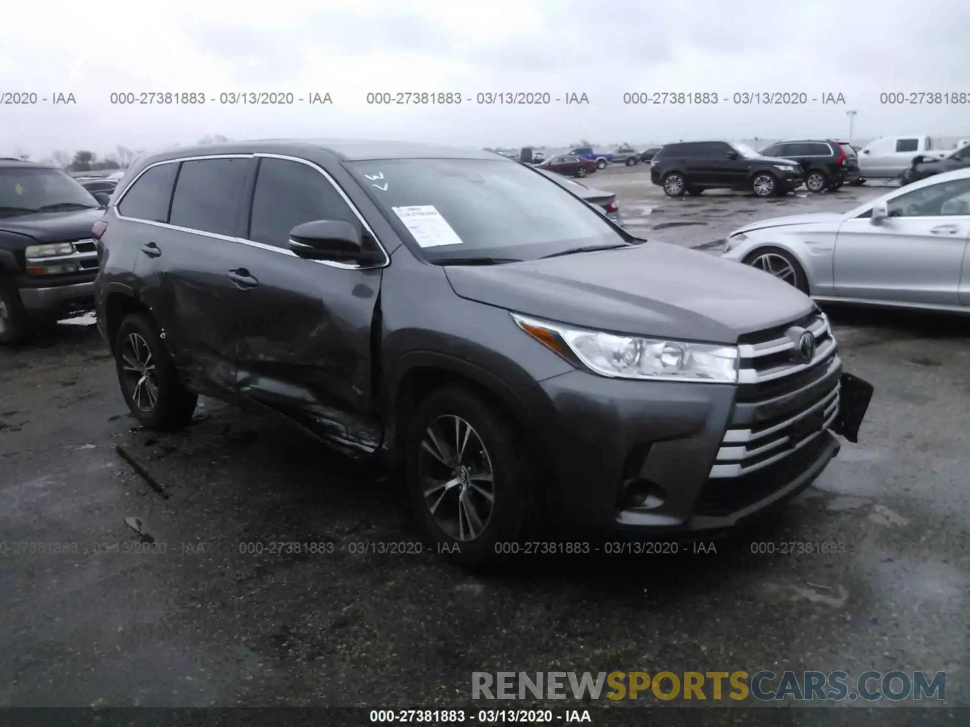 1 Photograph of a damaged car 5TDZARFH4KS056688 TOYOTA HIGHLANDER 2019