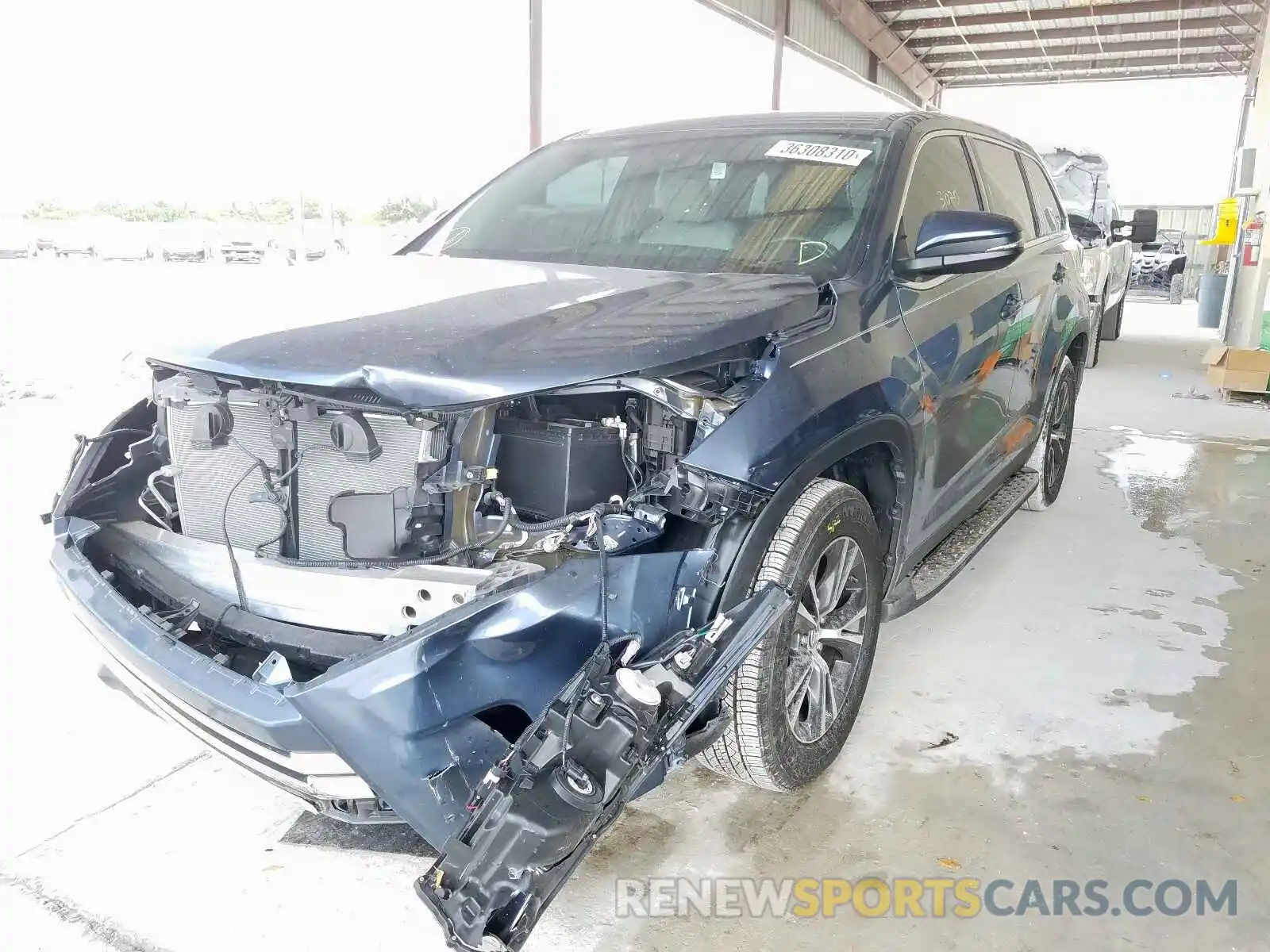 2 Photograph of a damaged car 5TDZARFH4KS059252 TOYOTA HIGHLANDER 2019