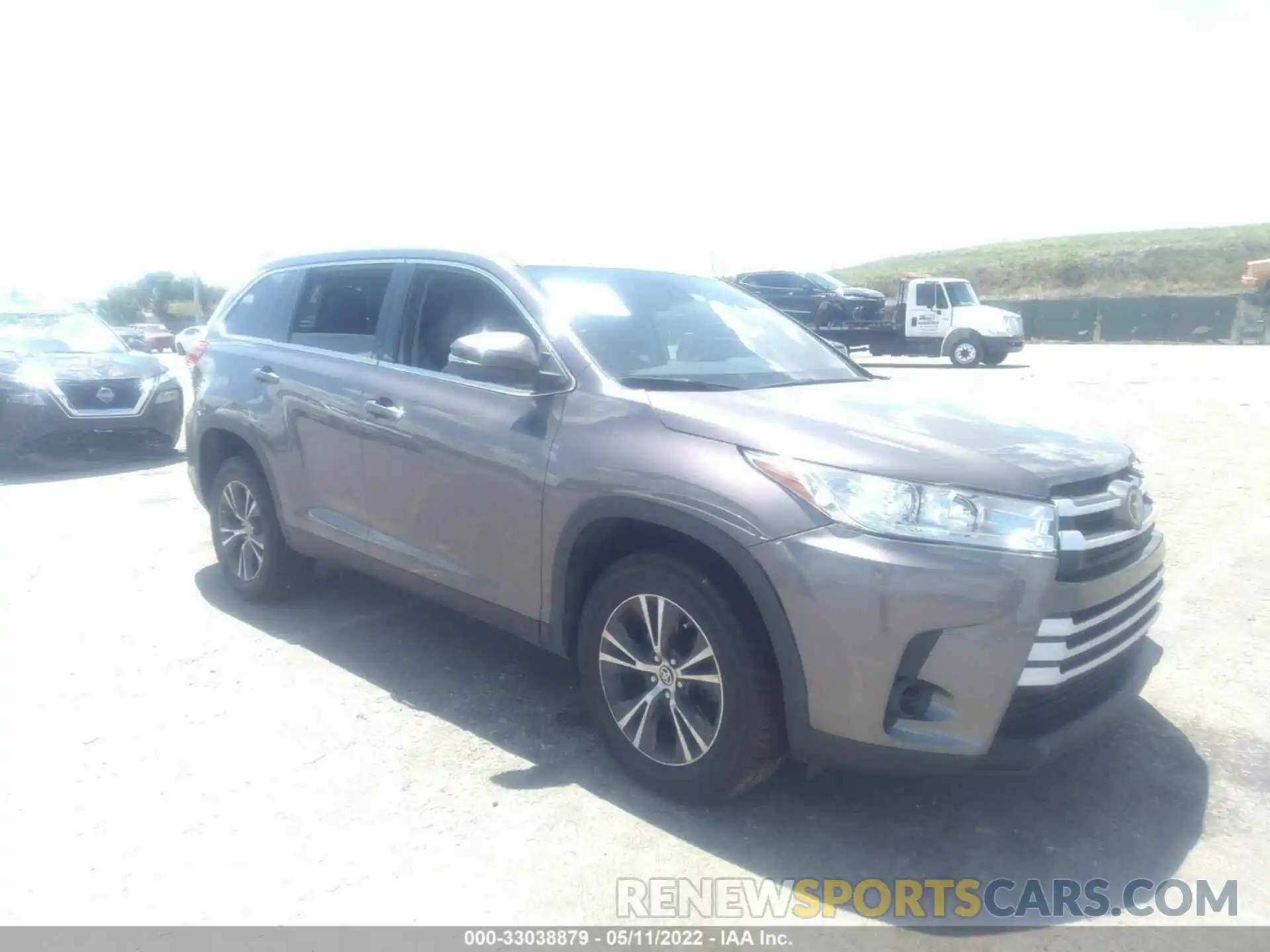 1 Фотография поврежденного автомобиля 5TDZARFH4KS060370 TOYOTA HIGHLANDER 2019