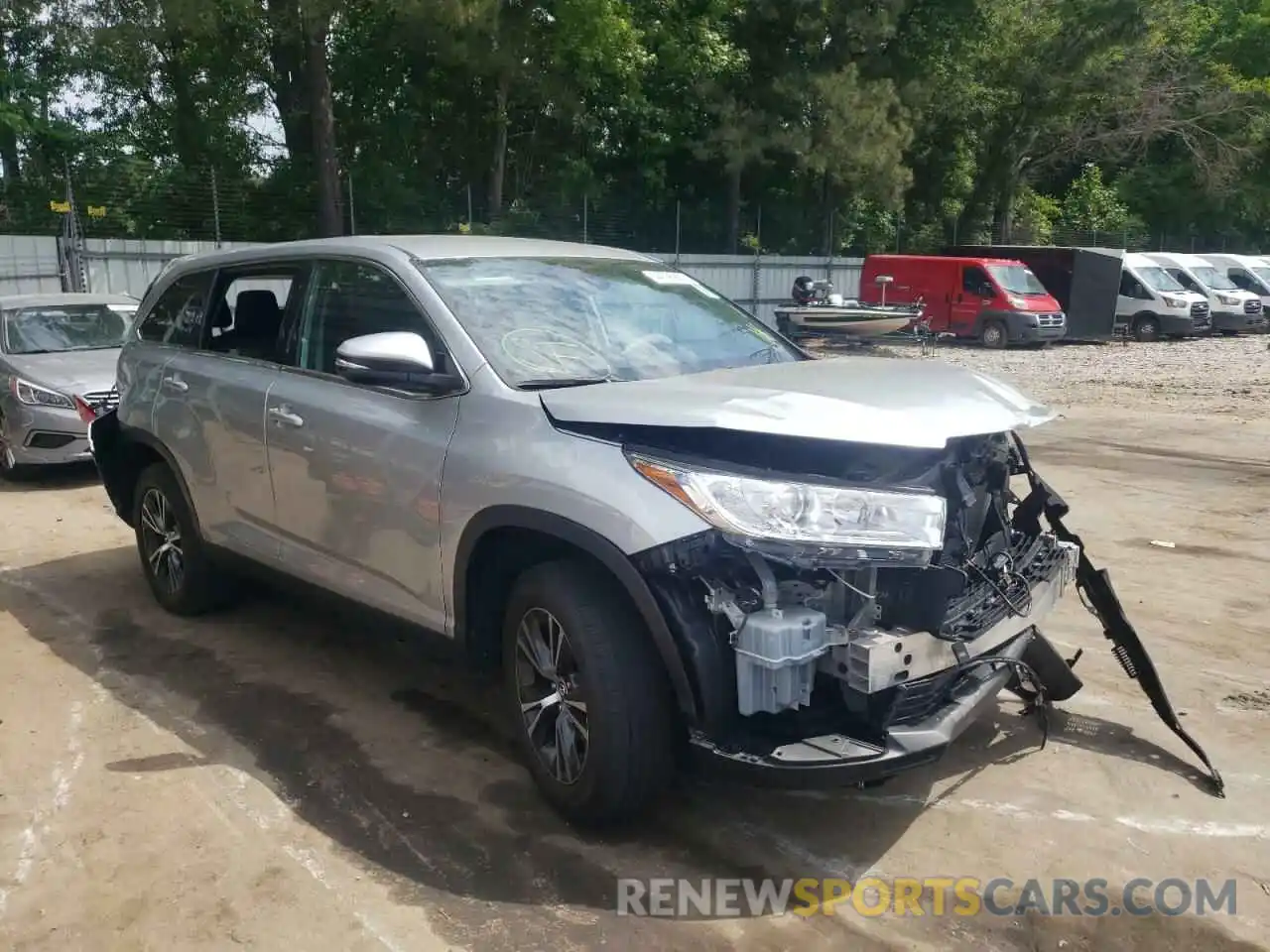 1 Photograph of a damaged car 5TDZARFH5KS046655 TOYOTA HIGHLANDER 2019