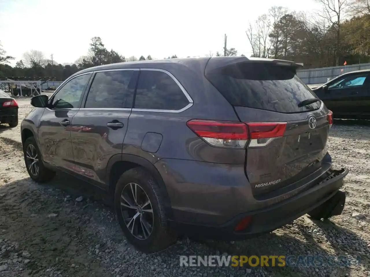 3 Photograph of a damaged car 5TDZARFH5KS046669 TOYOTA HIGHLANDER 2019