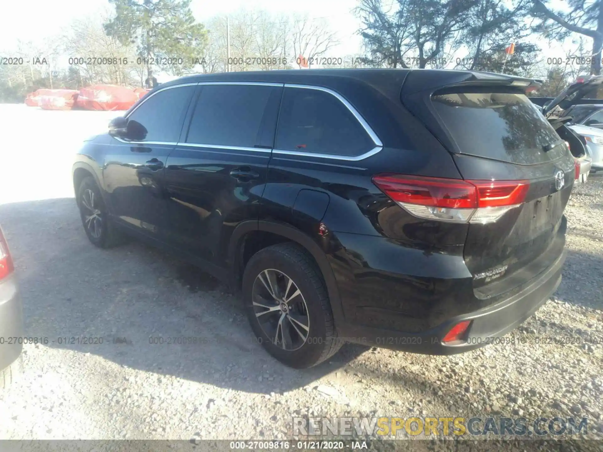 3 Photograph of a damaged car 5TDZARFH5KS047014 TOYOTA HIGHLANDER 2019