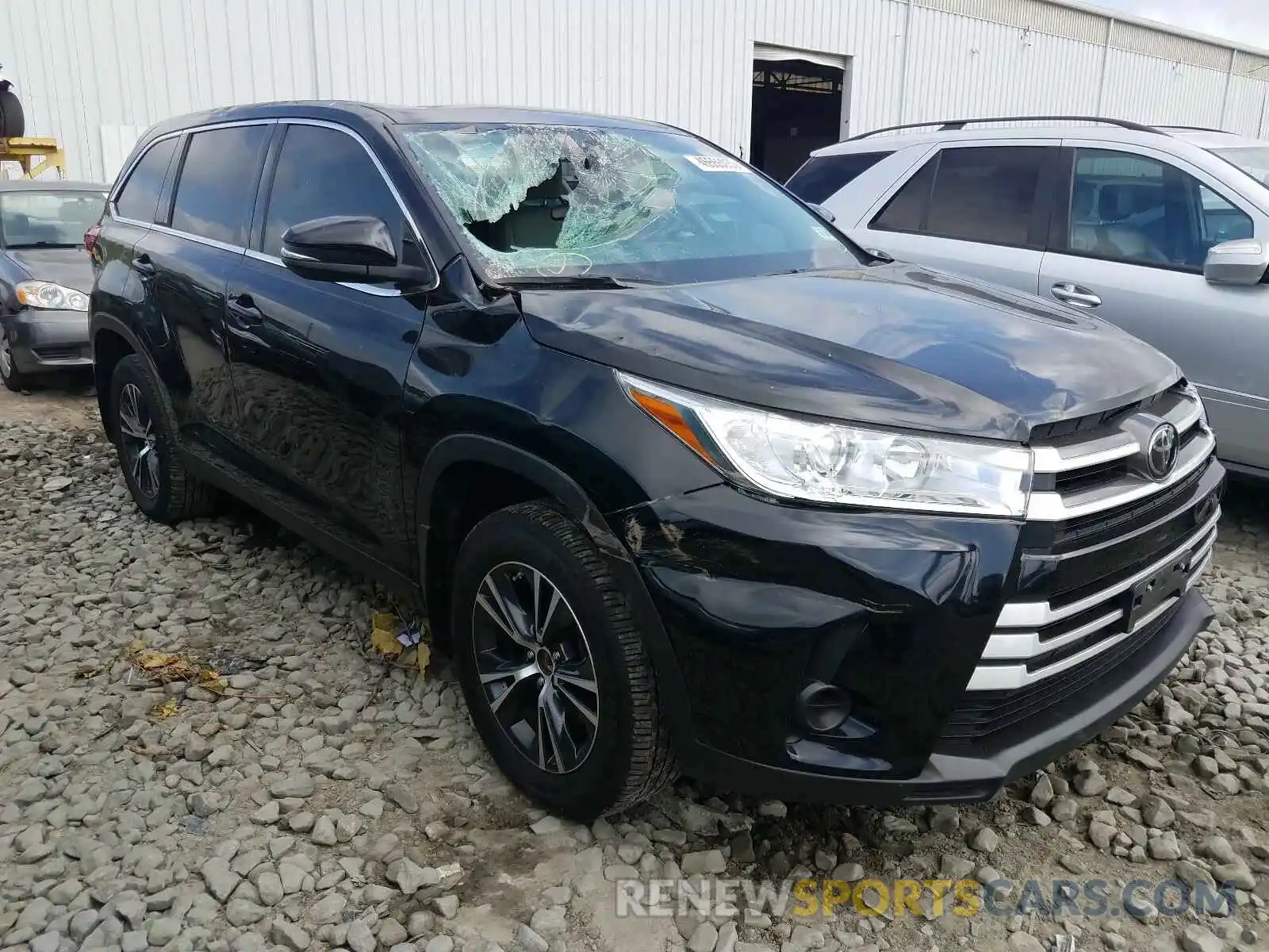 1 Photograph of a damaged car 5TDZARFH5KS047059 TOYOTA HIGHLANDER 2019