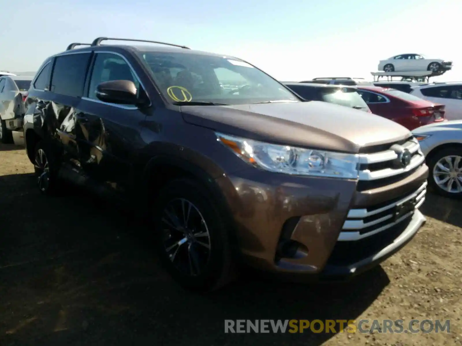 1 Photograph of a damaged car 5TDZARFH5KS052326 TOYOTA HIGHLANDER 2019