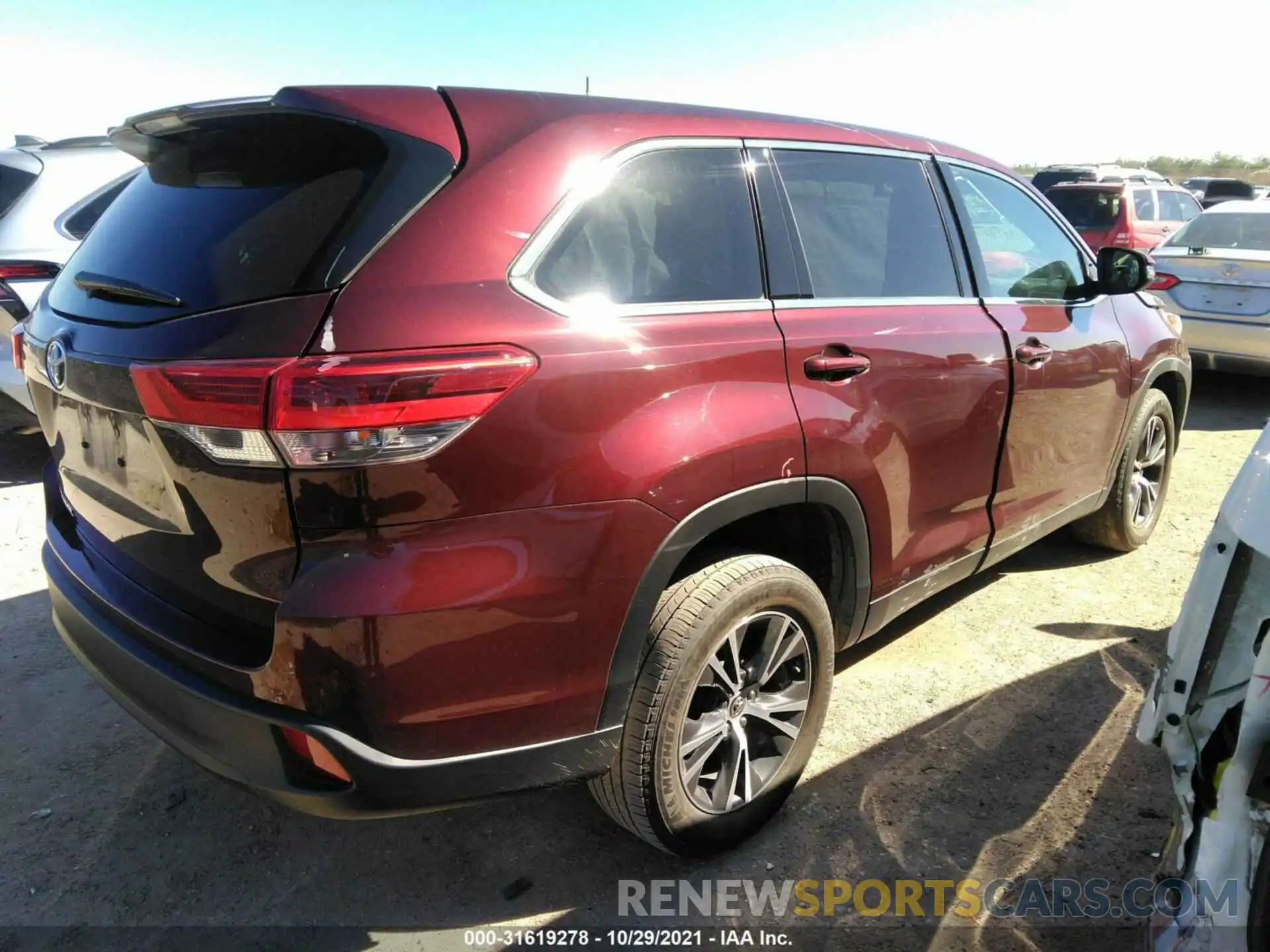 4 Фотография поврежденного автомобиля 5TDZARFH5KS053525 TOYOTA HIGHLANDER 2019