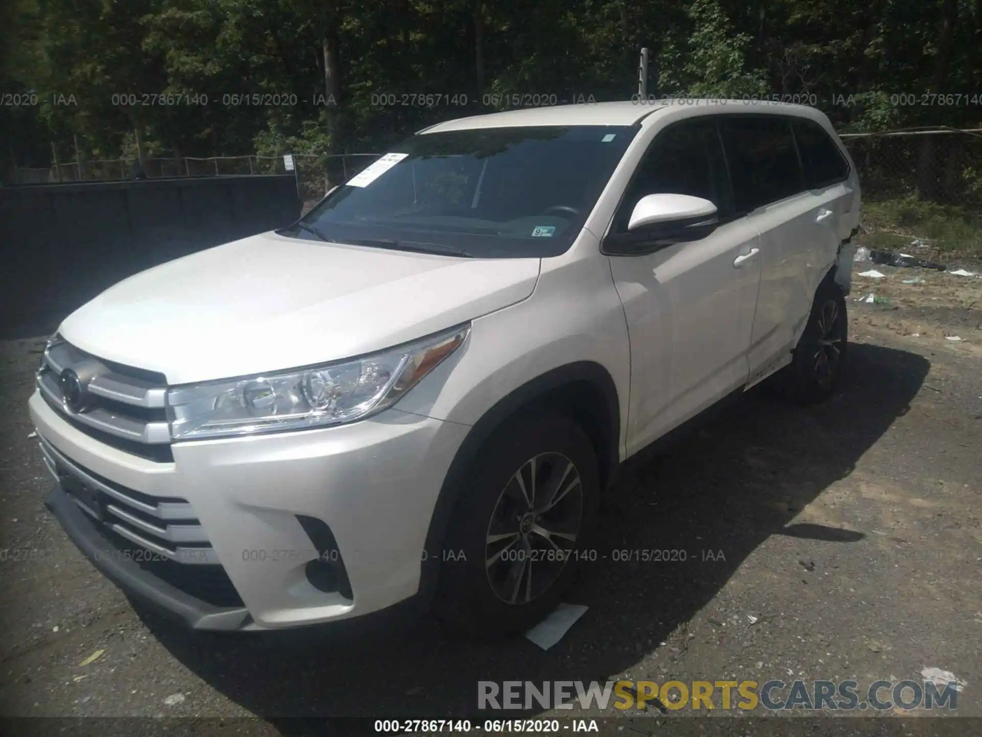 2 Photograph of a damaged car 5TDZARFH5KS056084 TOYOTA HIGHLANDER 2019