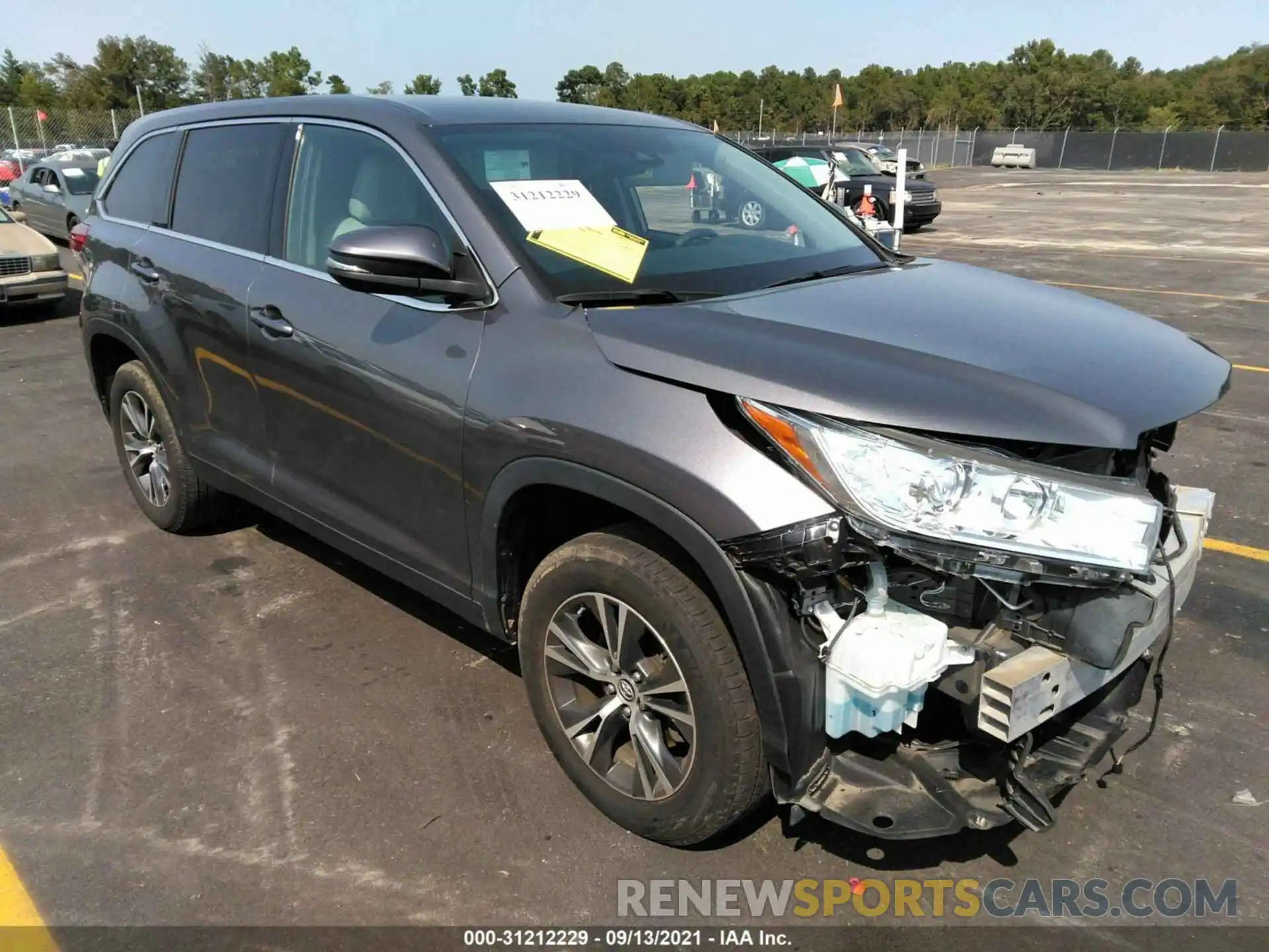 1 Photograph of a damaged car 5TDZARFH5KS057512 TOYOTA HIGHLANDER 2019