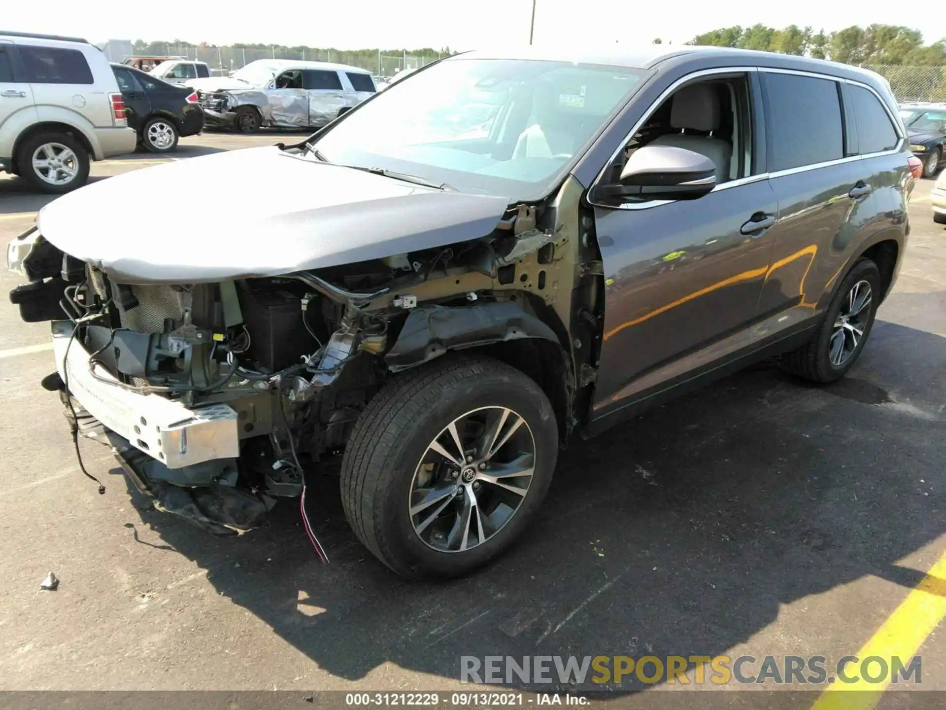 2 Photograph of a damaged car 5TDZARFH5KS057512 TOYOTA HIGHLANDER 2019