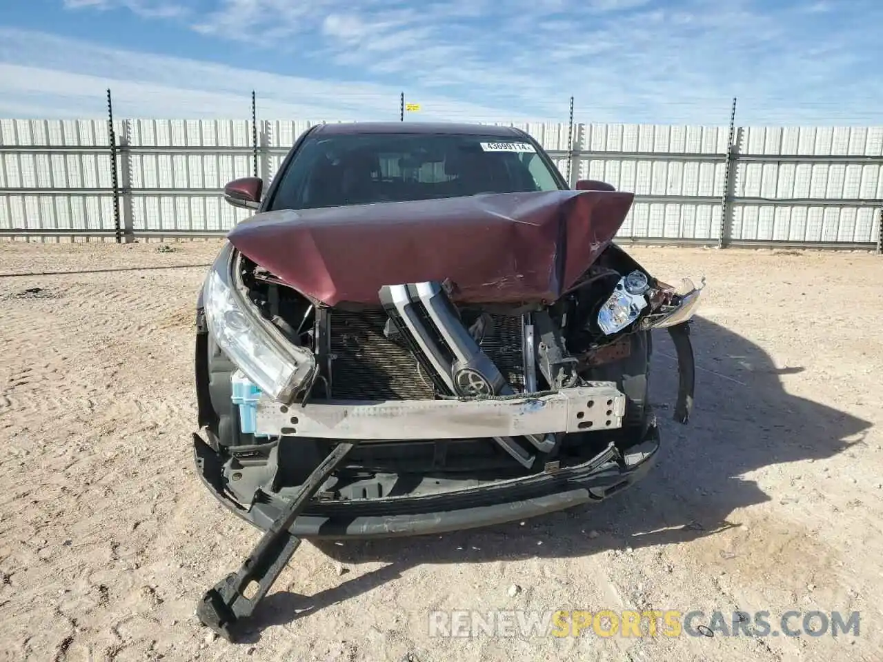 5 Photograph of a damaged car 5TDZARFH5KS060877 TOYOTA HIGHLANDER 2019