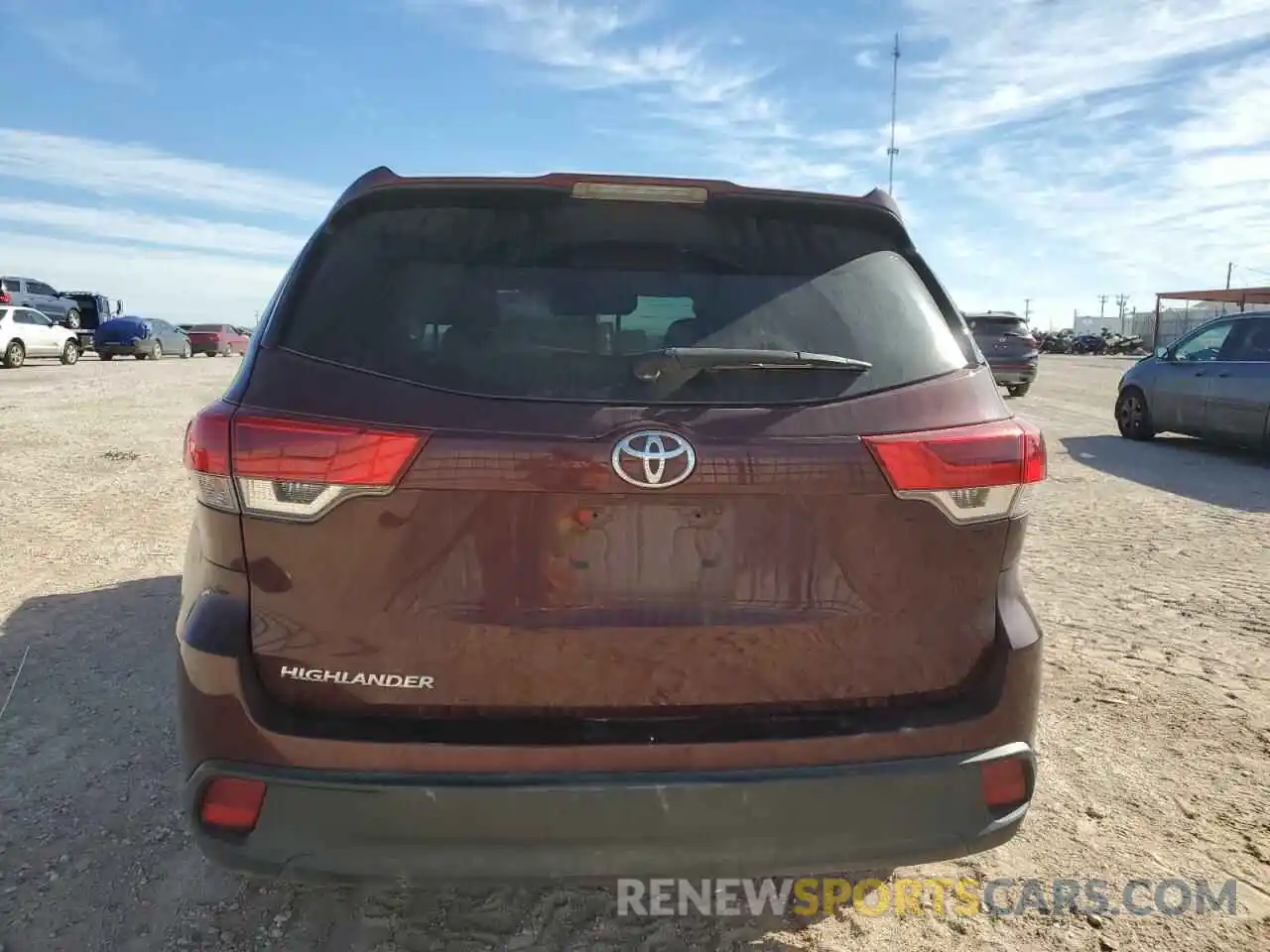 6 Photograph of a damaged car 5TDZARFH5KS060877 TOYOTA HIGHLANDER 2019