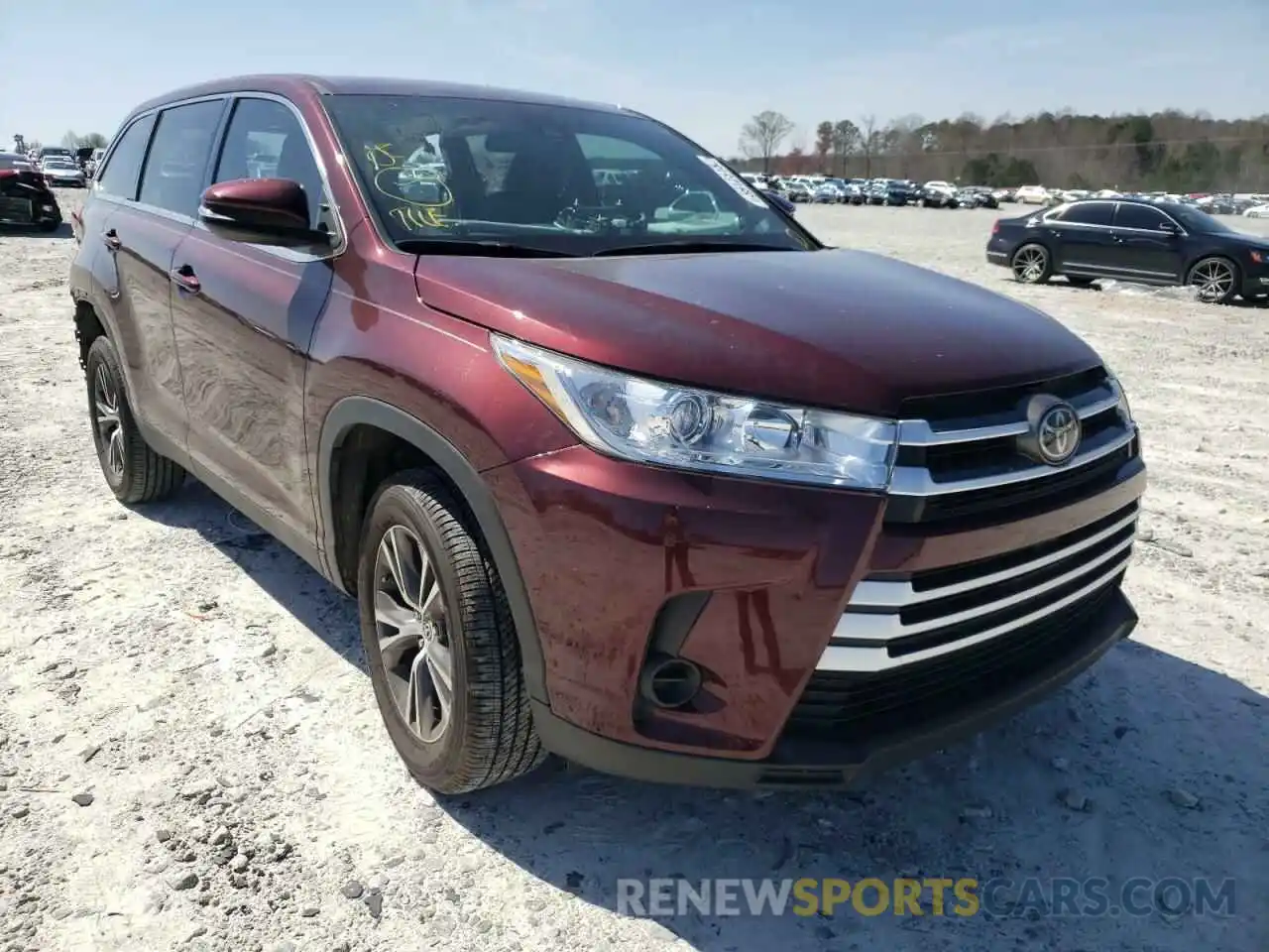 1 Photograph of a damaged car 5TDZARFH6KS042128 TOYOTA HIGHLANDER 2019