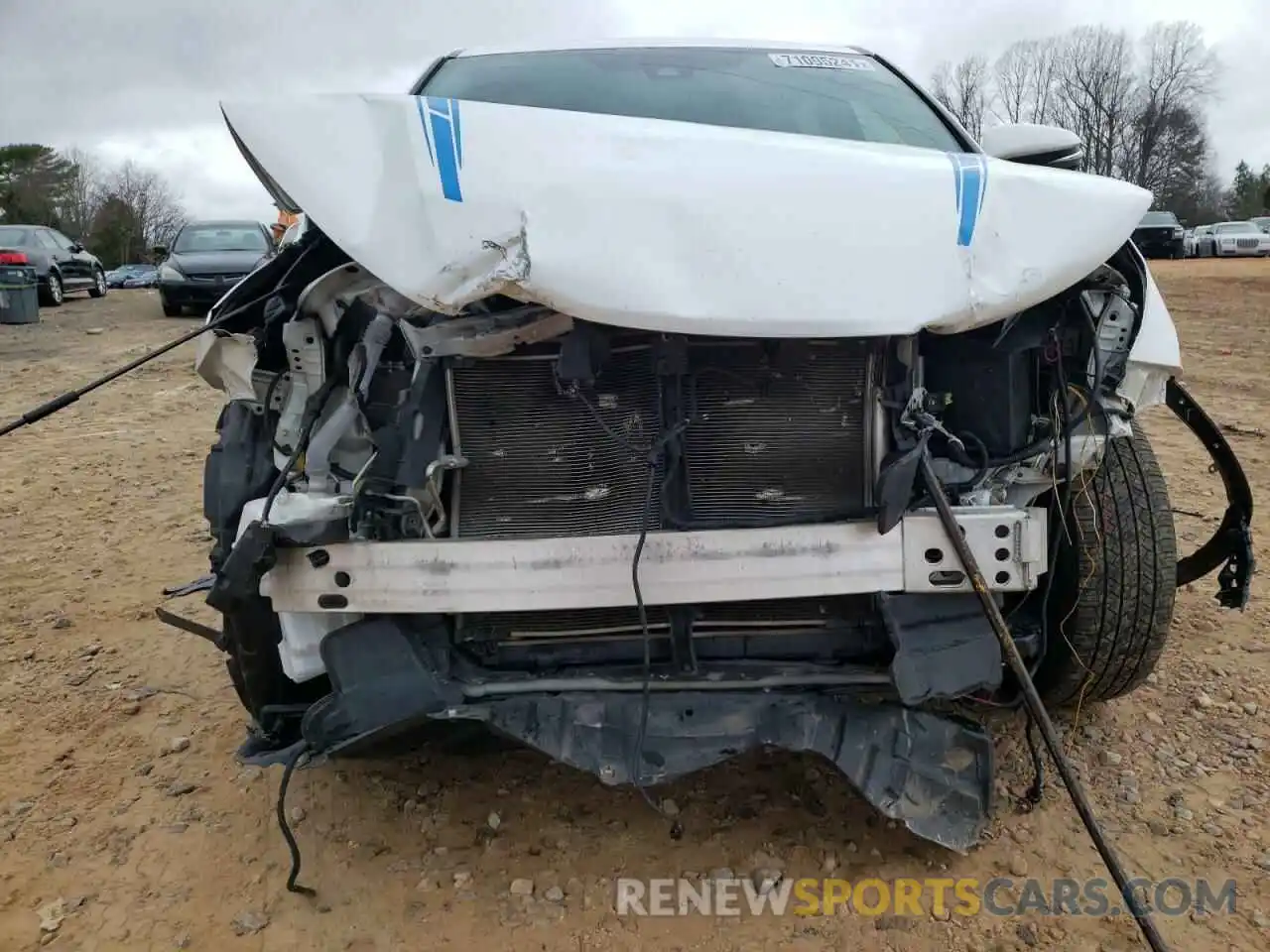 9 Photograph of a damaged car 5TDZARFH6KS043604 TOYOTA HIGHLANDER 2019