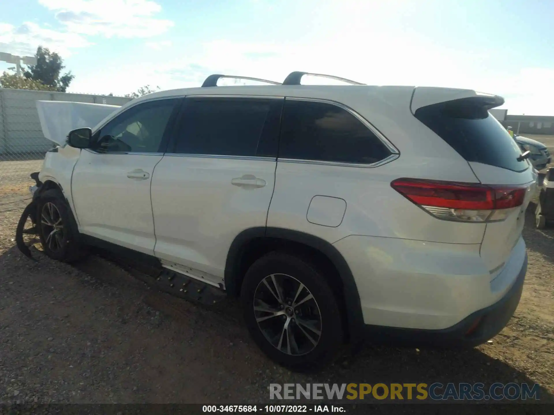 3 Фотография поврежденного автомобиля 5TDZARFH6KS044185 TOYOTA HIGHLANDER 2019