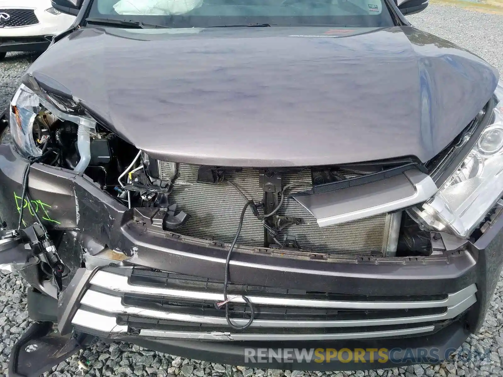 7 Photograph of a damaged car 5TDZARFH6KS046373 TOYOTA HIGHLANDER 2019