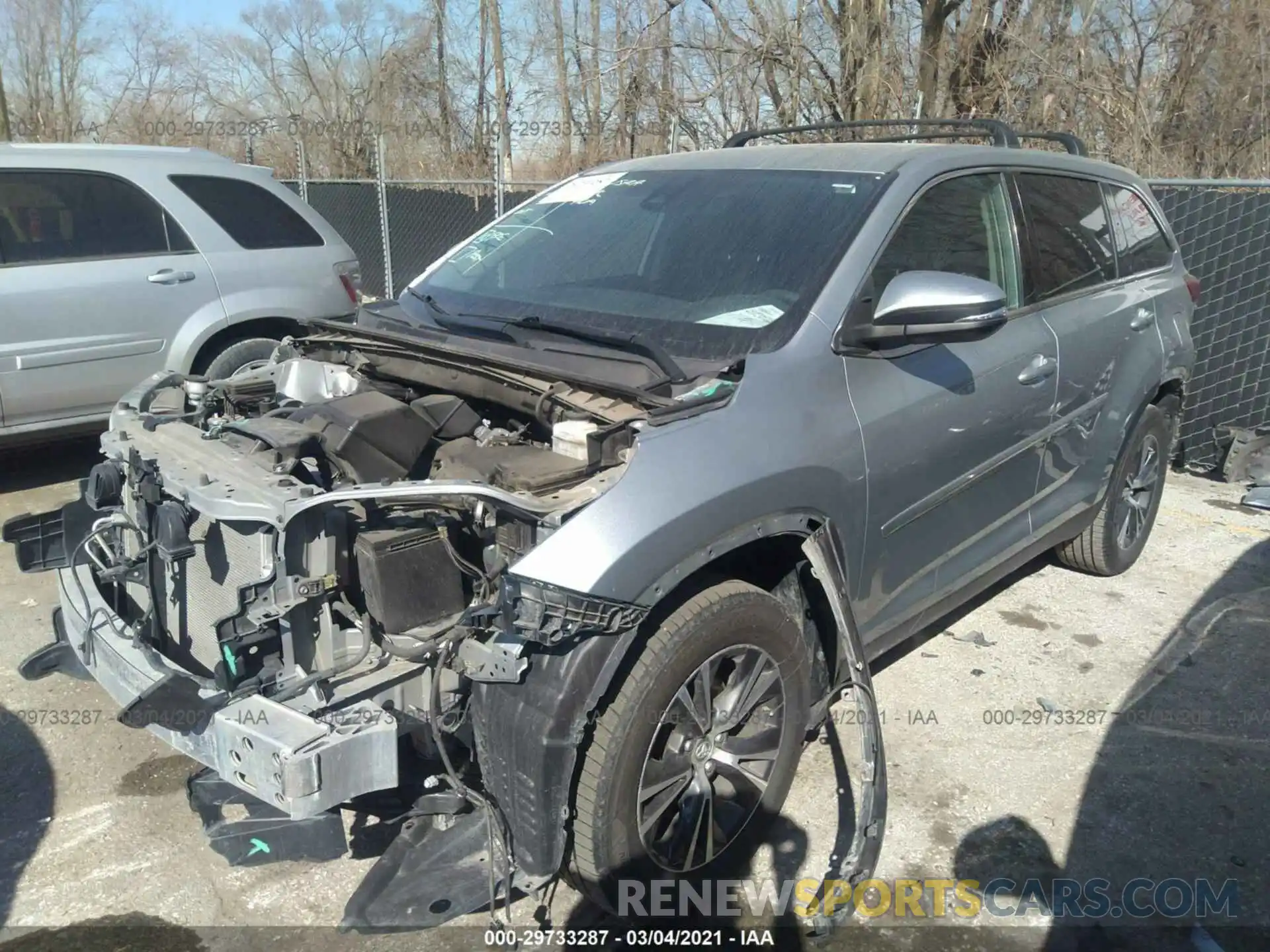 2 Photograph of a damaged car 5TDZARFH6KS048656 TOYOTA HIGHLANDER 2019
