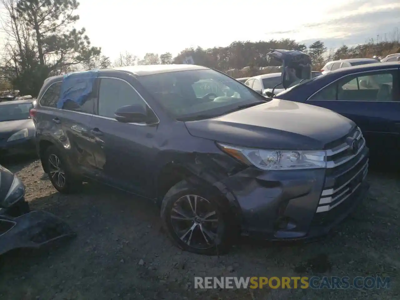 1 Photograph of a damaged car 5TDZARFH6KS049449 TOYOTA HIGHLANDER 2019