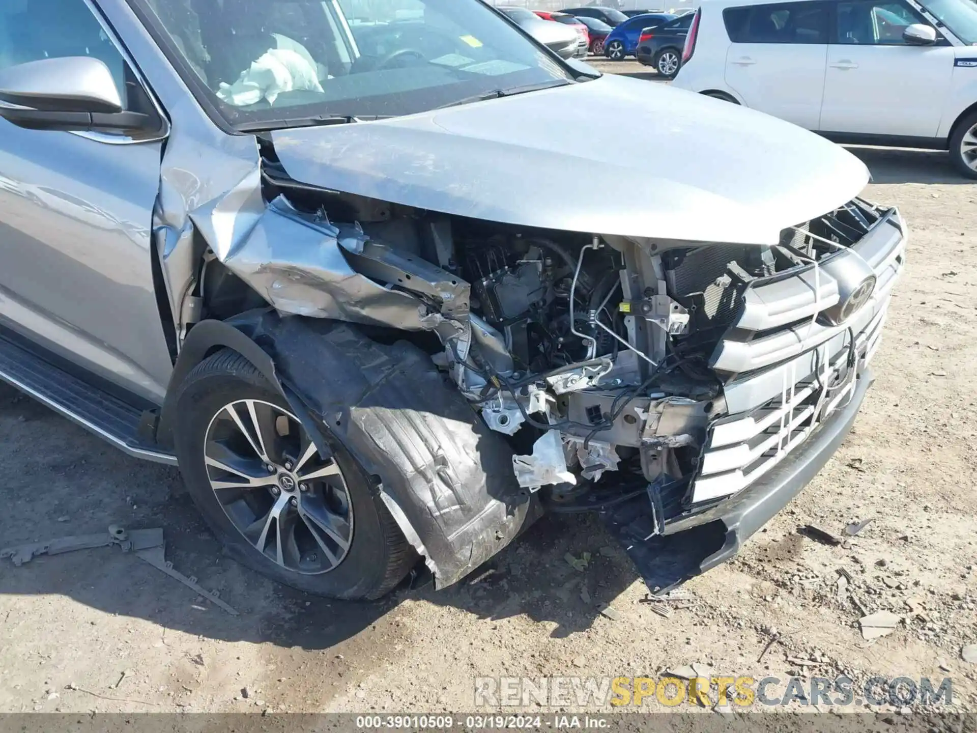 6 Фотография поврежденного автомобиля 5TDZARFH6KS049970 TOYOTA HIGHLANDER 2019