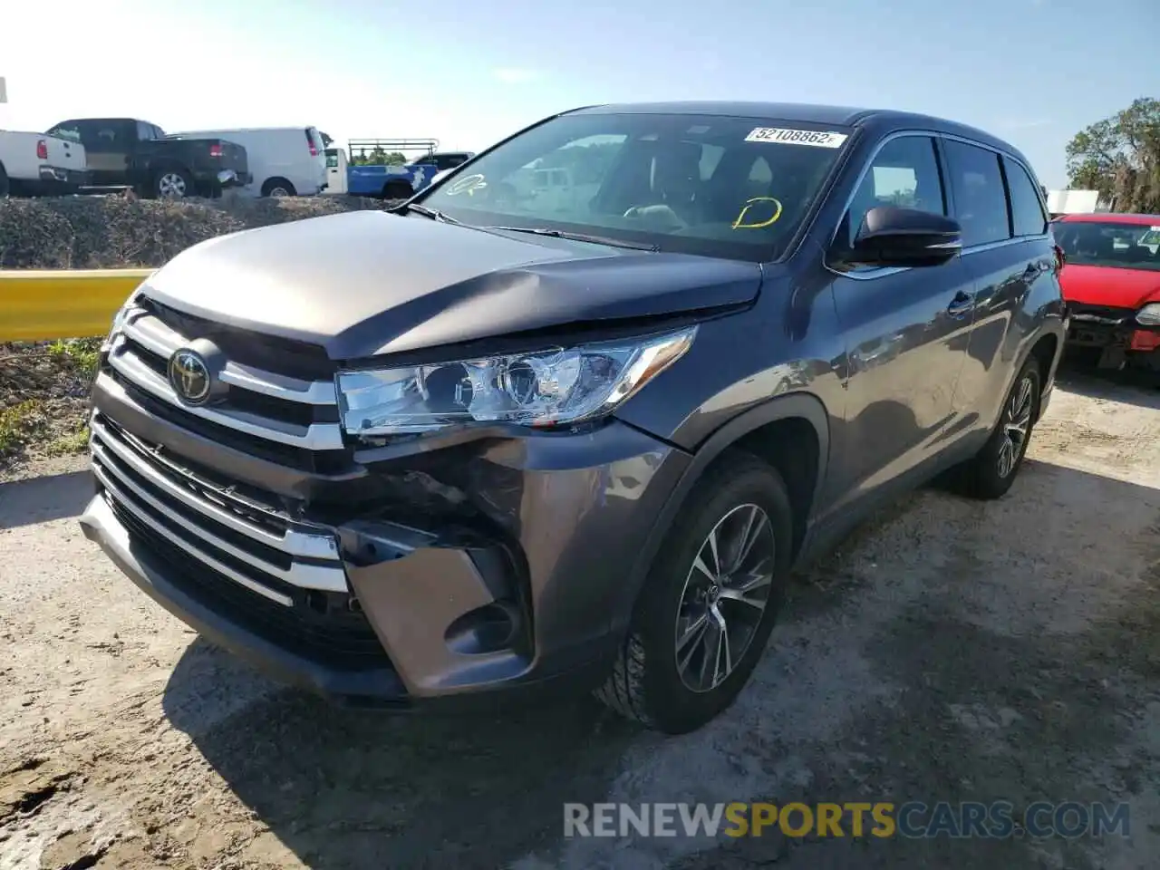 2 Photograph of a damaged car 5TDZARFH6KS050469 TOYOTA HIGHLANDER 2019