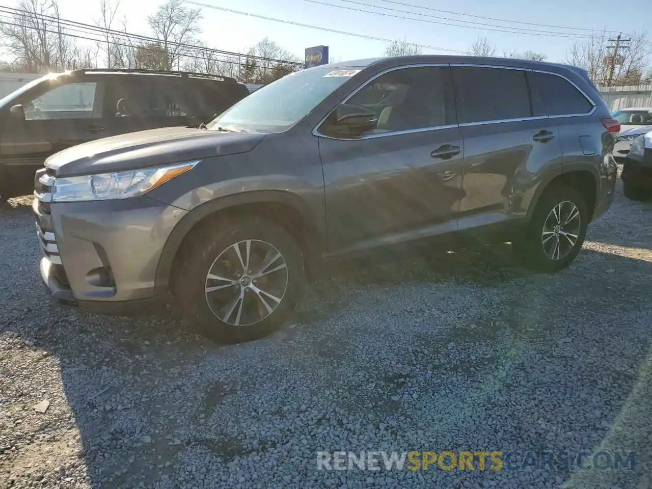 1 Photograph of a damaged car 5TDZARFH6KS051430 TOYOTA HIGHLANDER 2019