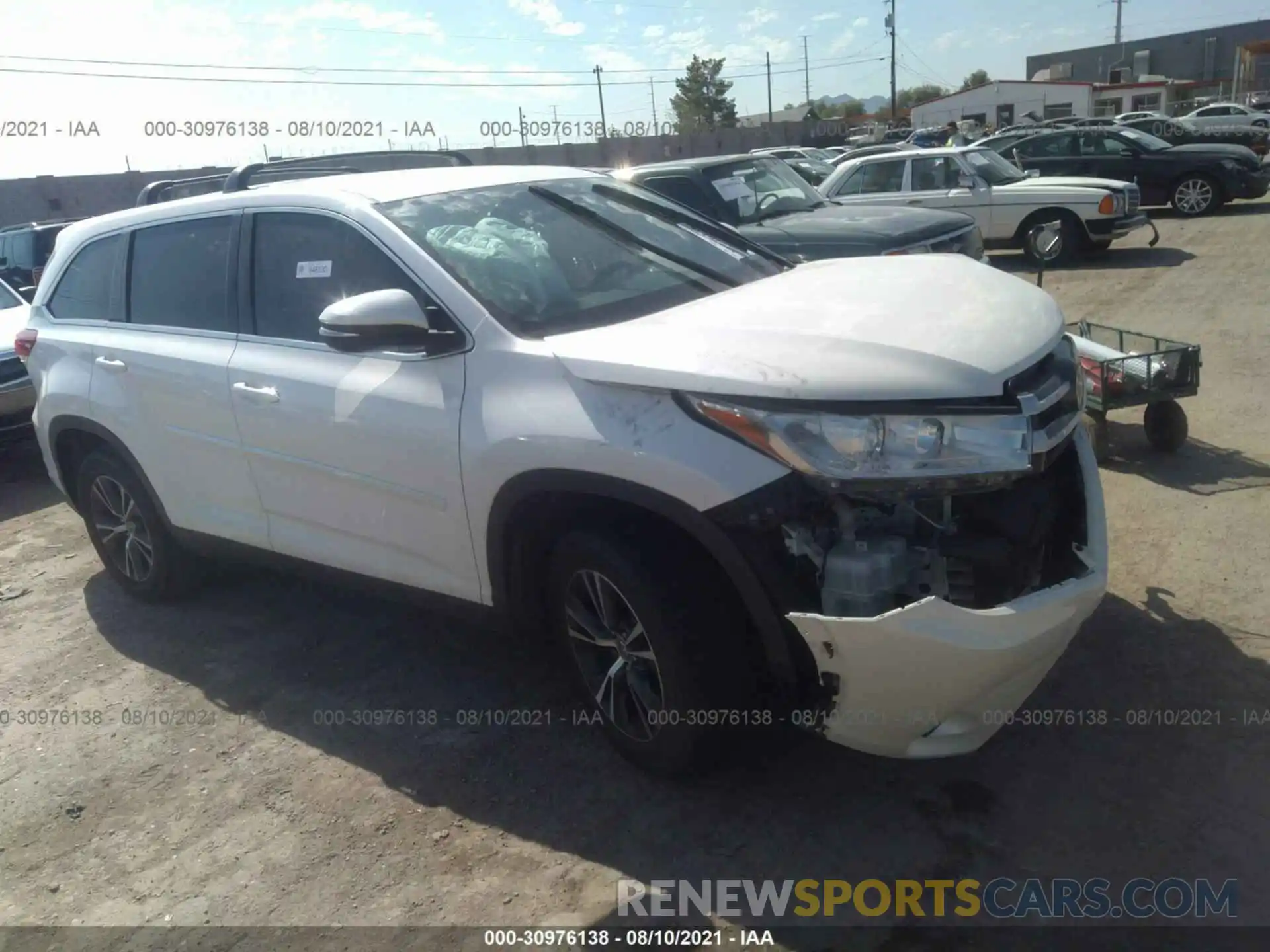 1 Photograph of a damaged car 5TDZARFH6KS051850 TOYOTA HIGHLANDER 2019