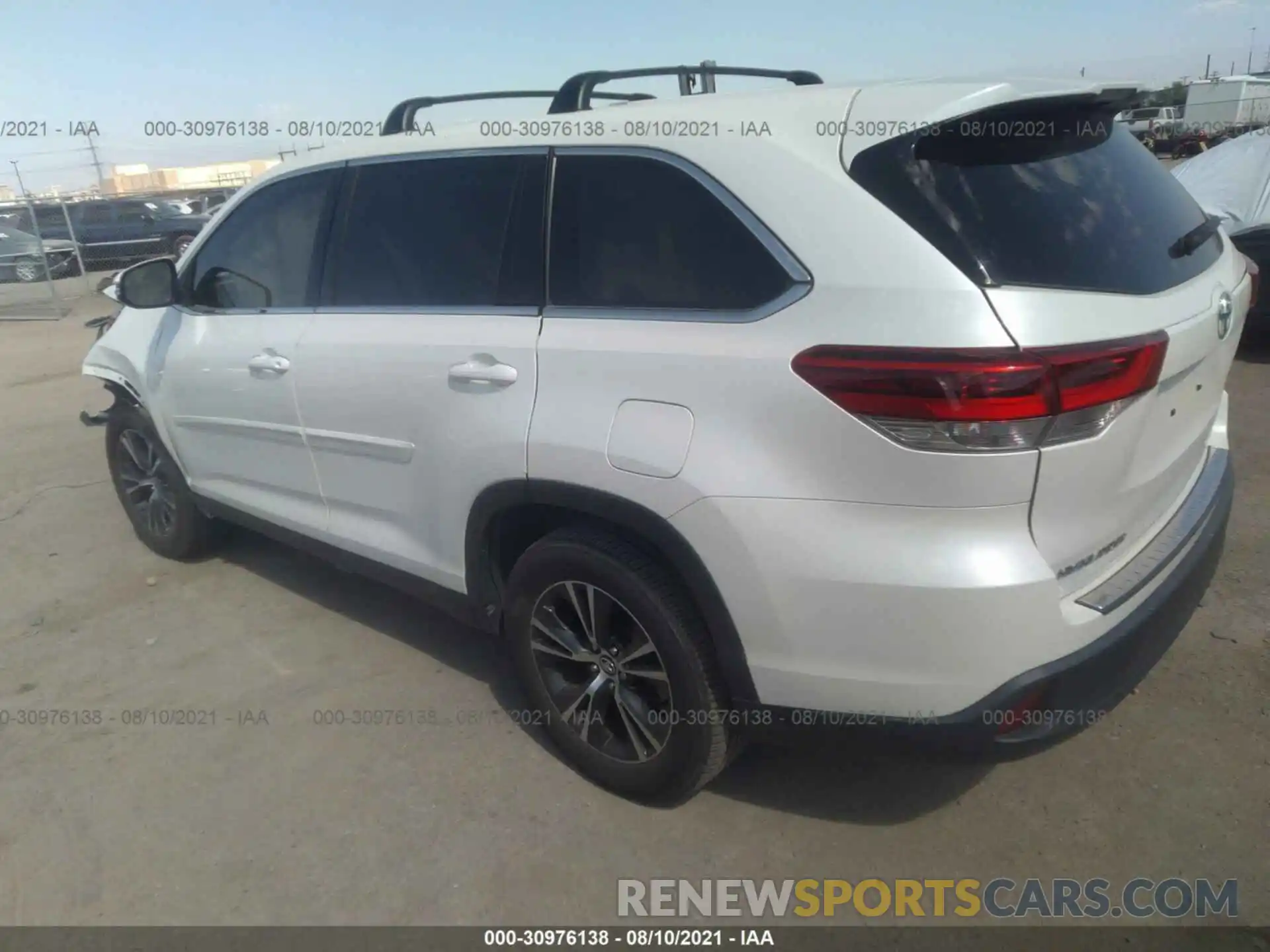 3 Фотография поврежденного автомобиля 5TDZARFH6KS051850 TOYOTA HIGHLANDER 2019