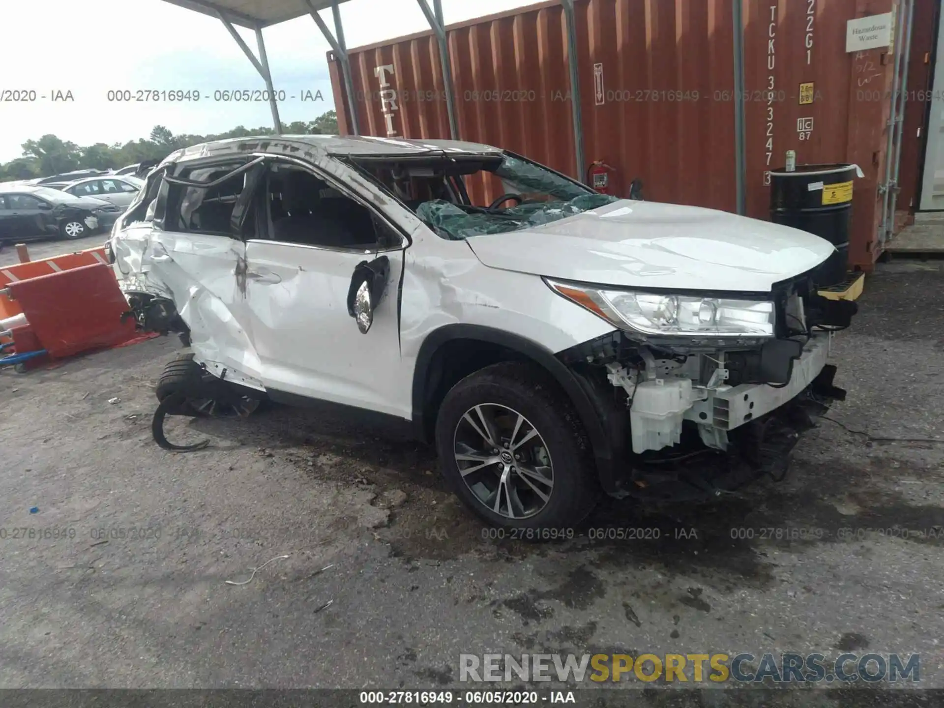 1 Photograph of a damaged car 5TDZARFH6KS053548 TOYOTA HIGHLANDER 2019