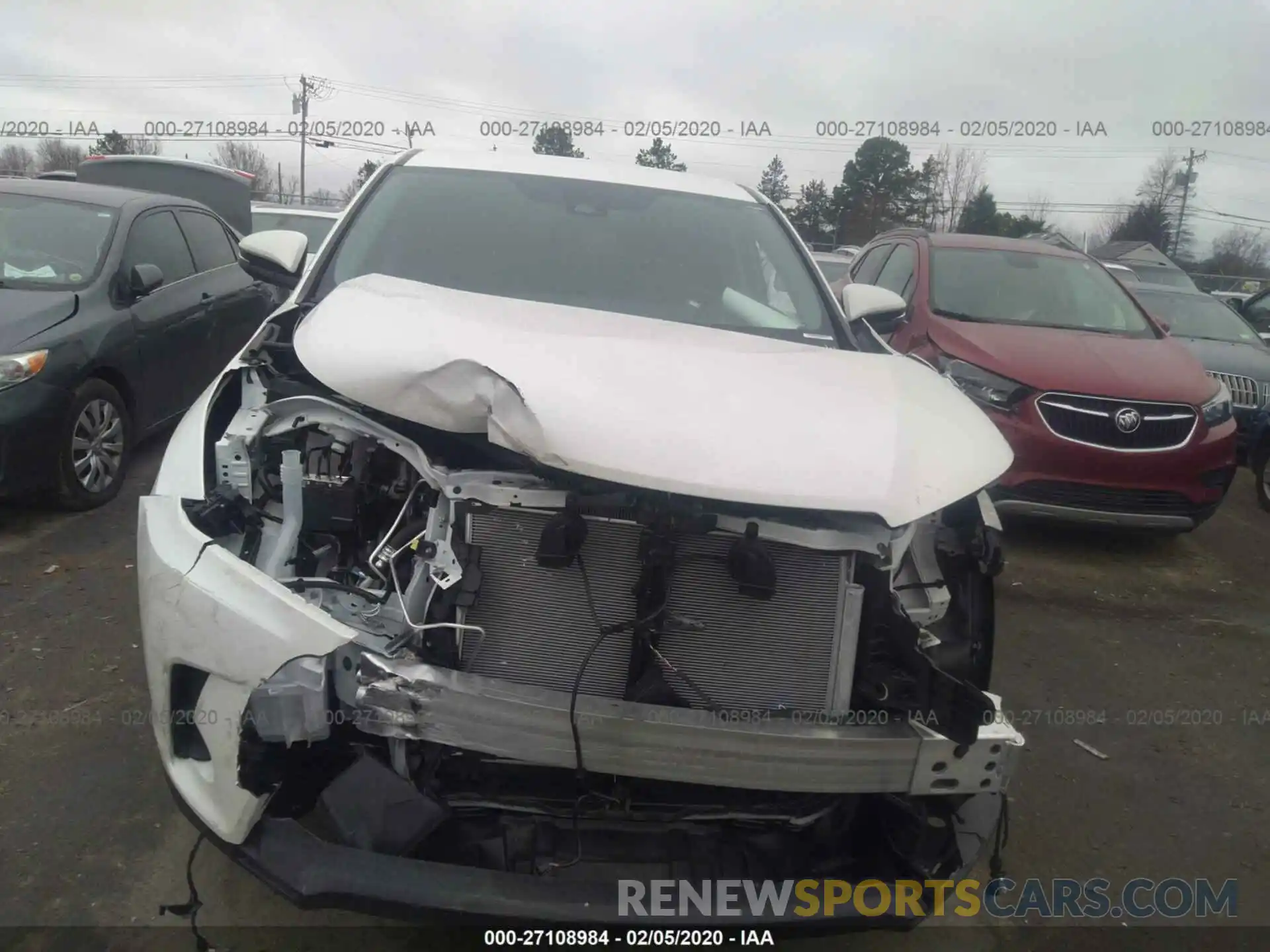 6 Photograph of a damaged car 5TDZARFH6KS054344 TOYOTA HIGHLANDER 2019