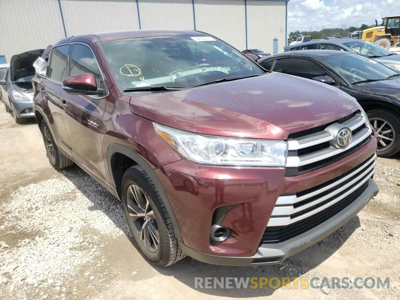 1 Photograph of a damaged car 5TDZARFH6KS059107 TOYOTA HIGHLANDER 2019