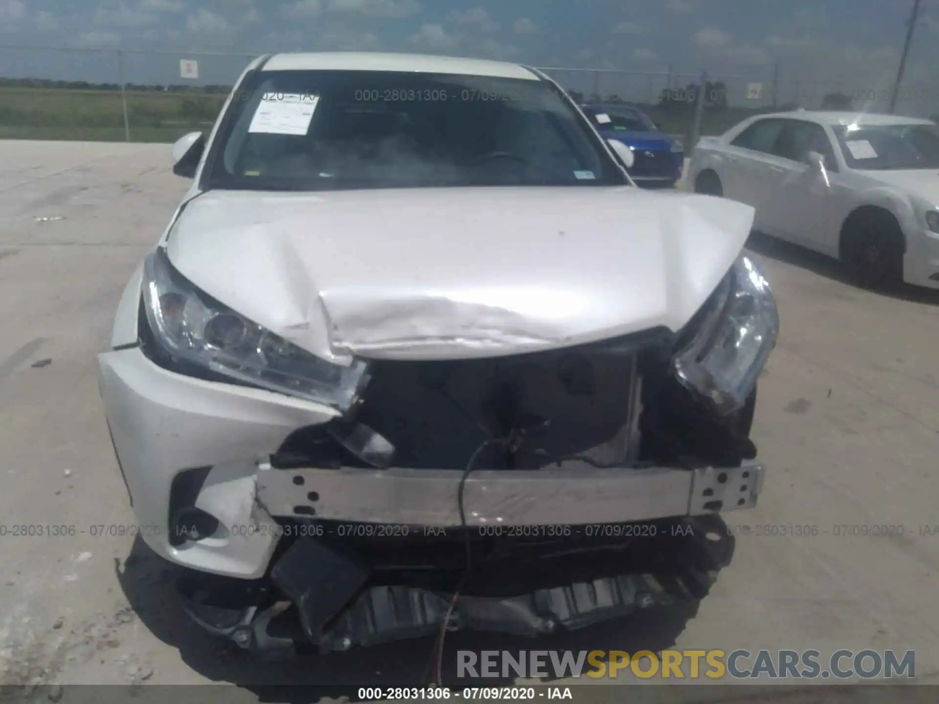 6 Photograph of a damaged car 5TDZARFH6KS059575 TOYOTA HIGHLANDER 2019