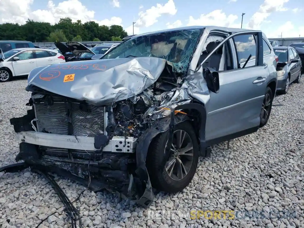 2 Photograph of a damaged car 5TDZARFH7KS042512 TOYOTA HIGHLANDER 2019