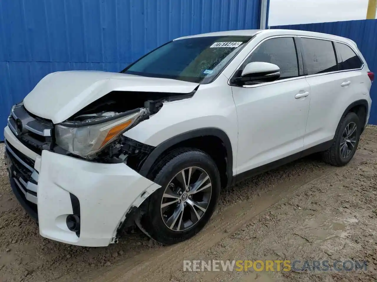 1 Photograph of a damaged car 5TDZARFH7KS044387 TOYOTA HIGHLANDER 2019