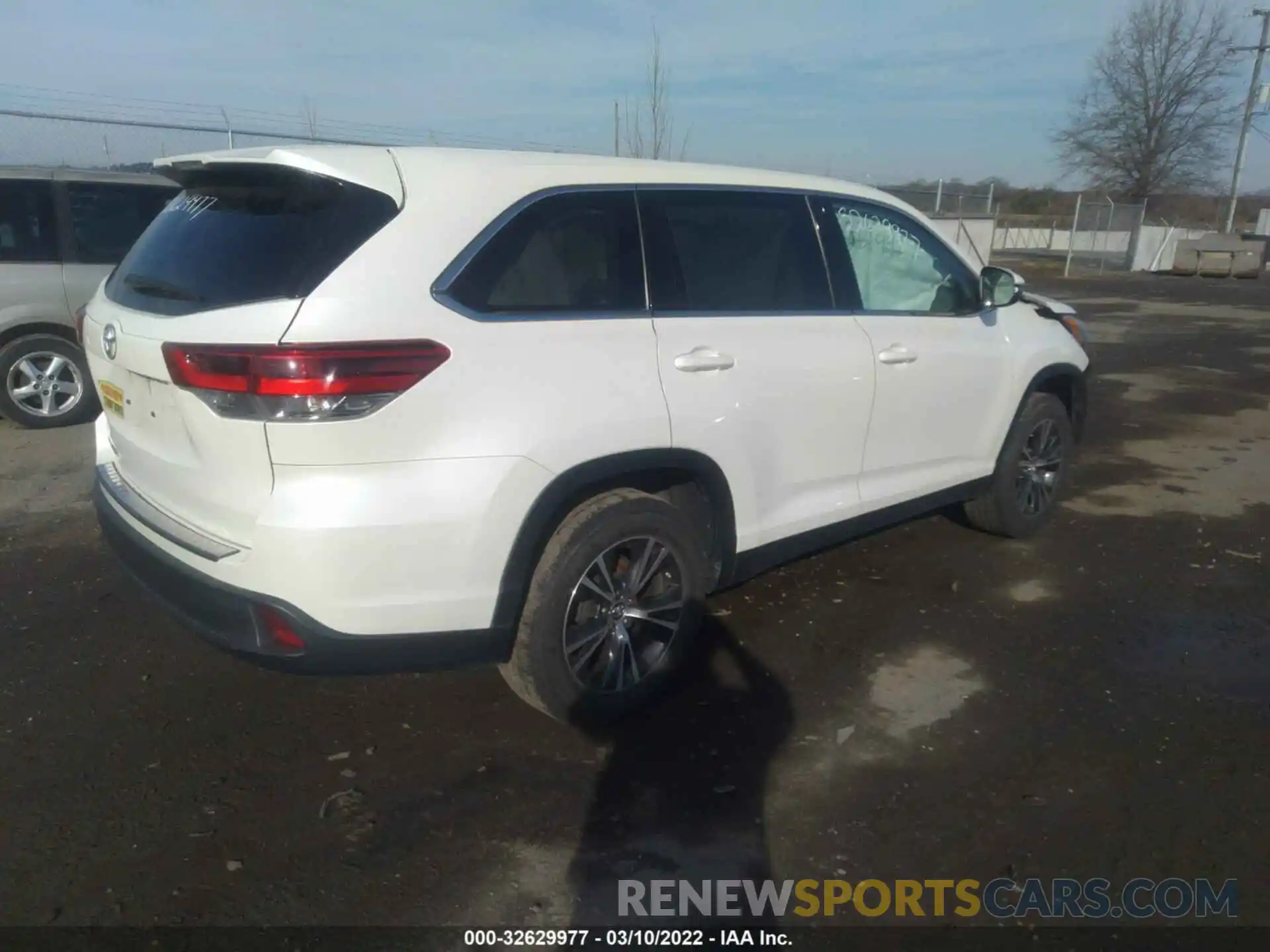 4 Фотография поврежденного автомобиля 5TDZARFH7KS049153 TOYOTA HIGHLANDER 2019