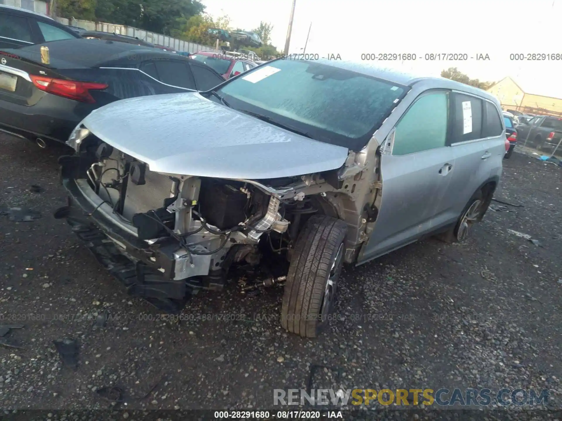 2 Photograph of a damaged car 5TDZARFH7KS049881 TOYOTA HIGHLANDER 2019