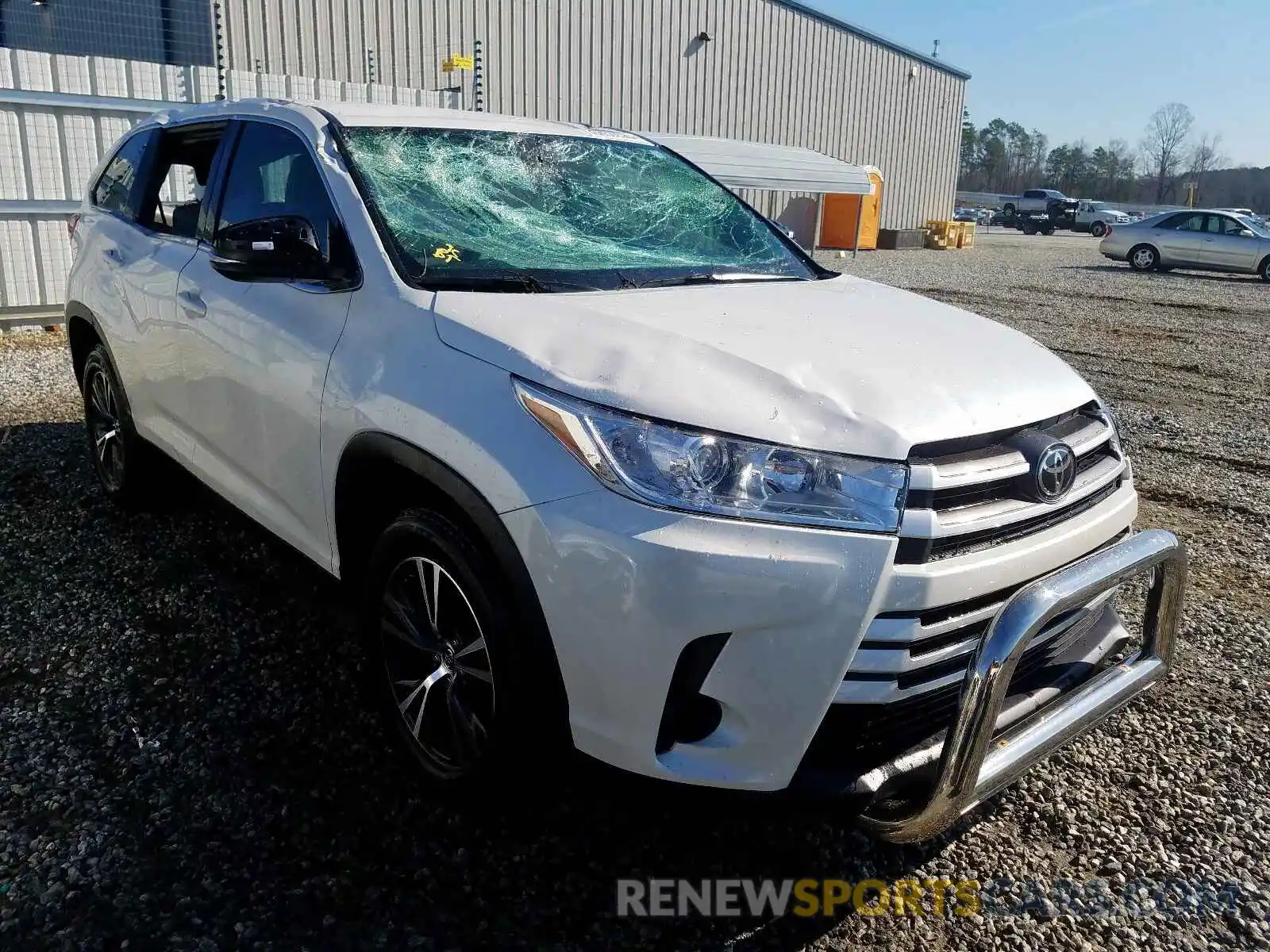 1 Photograph of a damaged car 5TDZARFH7KS050190 TOYOTA HIGHLANDER 2019