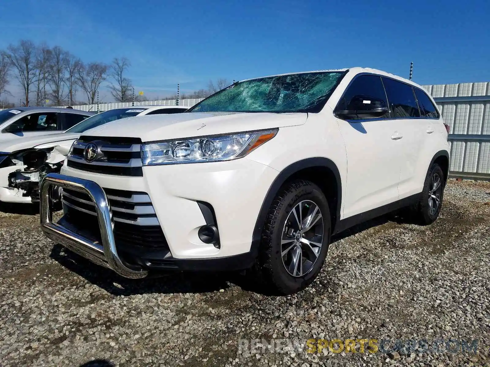 2 Photograph of a damaged car 5TDZARFH7KS050190 TOYOTA HIGHLANDER 2019