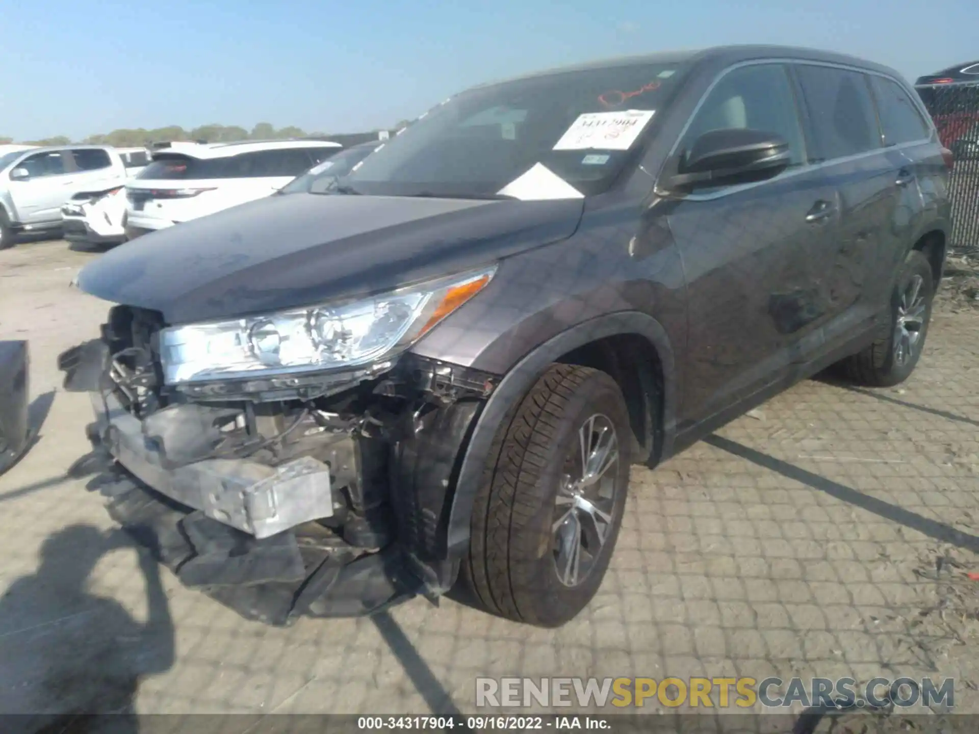 2 Photograph of a damaged car 5TDZARFH7KS053042 TOYOTA HIGHLANDER 2019