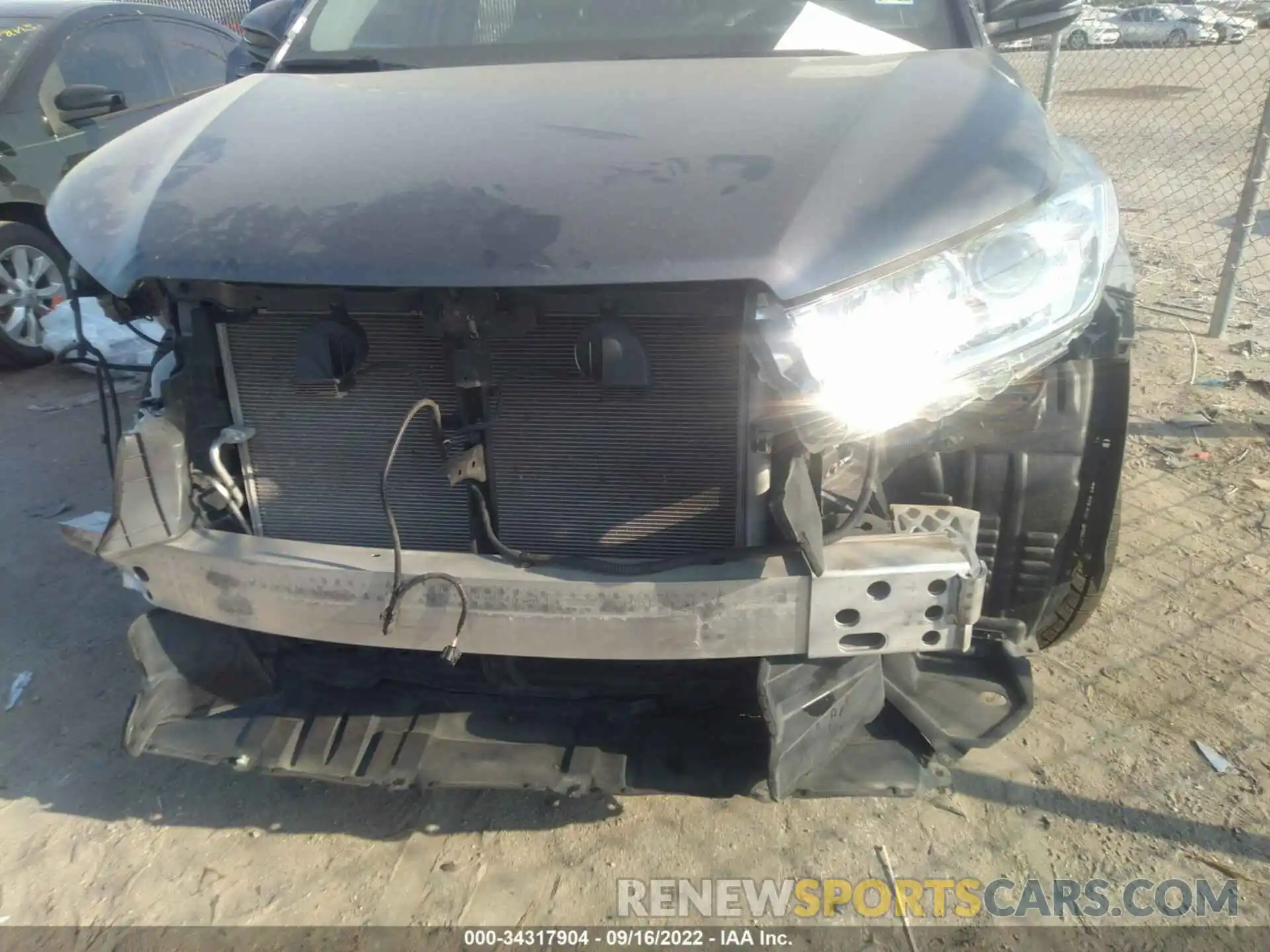 6 Photograph of a damaged car 5TDZARFH7KS053042 TOYOTA HIGHLANDER 2019