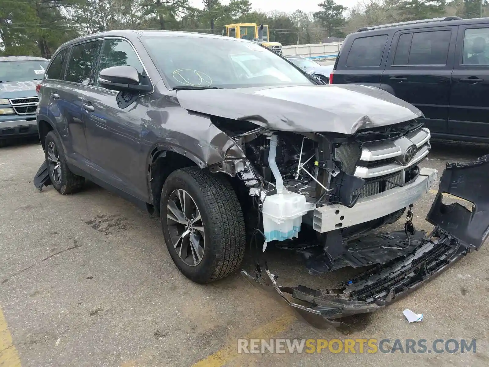 1 Photograph of a damaged car 5TDZARFH7KS053221 TOYOTA HIGHLANDER 2019