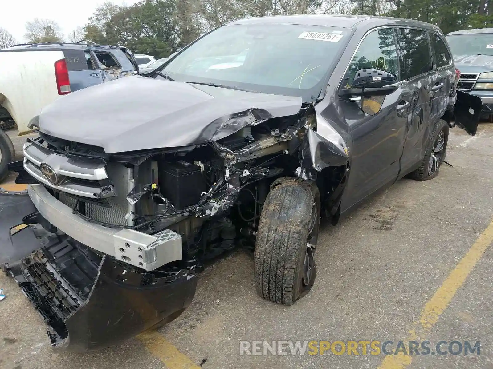 2 Photograph of a damaged car 5TDZARFH7KS053221 TOYOTA HIGHLANDER 2019