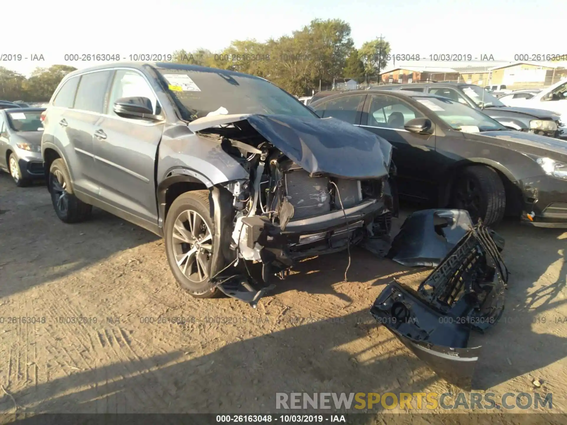 1 Photograph of a damaged car 5TDZARFH7KS054434 TOYOTA HIGHLANDER 2019