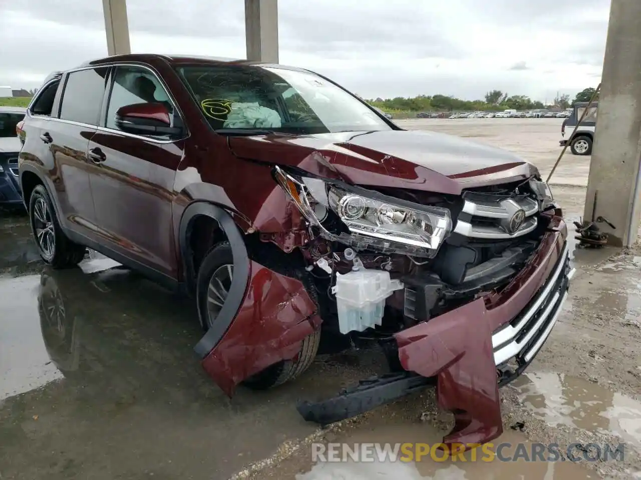 1 Photograph of a damaged car 5TDZARFH7KS058130 TOYOTA HIGHLANDER 2019