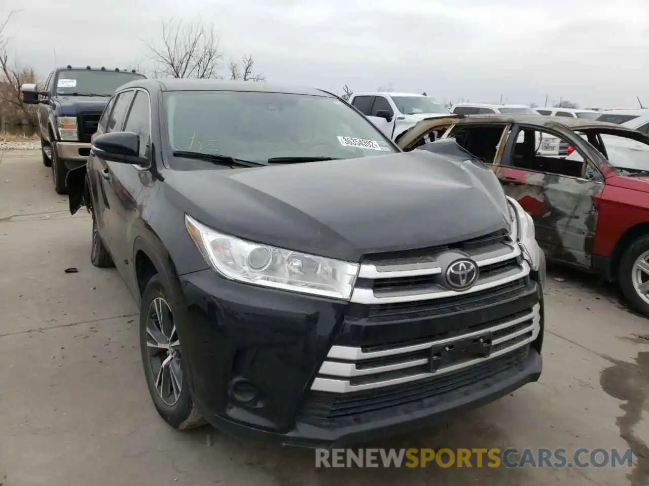 1 Photograph of a damaged car 5TDZARFH7KS058306 TOYOTA HIGHLANDER 2019