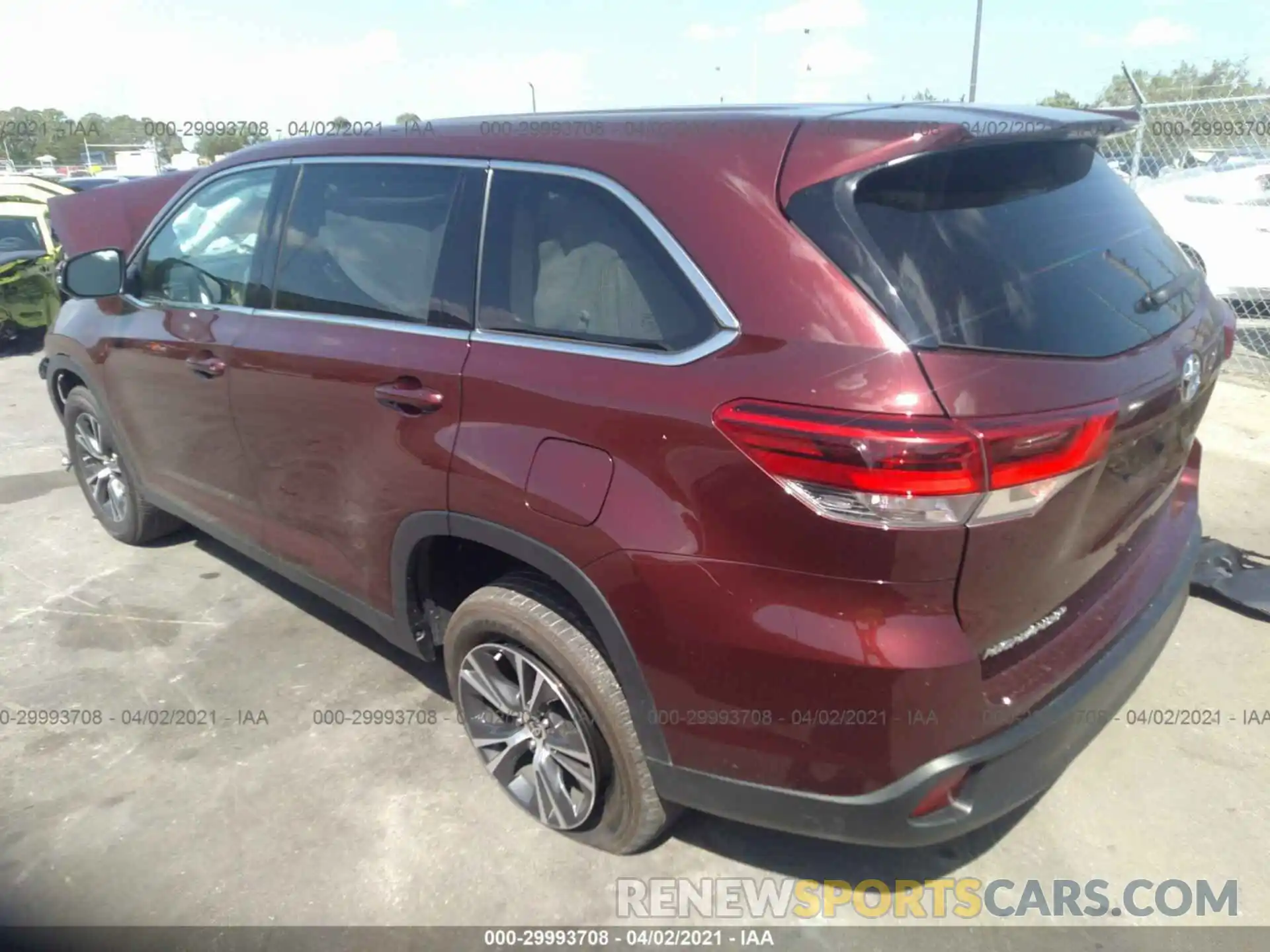 3 Фотография поврежденного автомобиля 5TDZARFH7KS061075 TOYOTA HIGHLANDER 2019