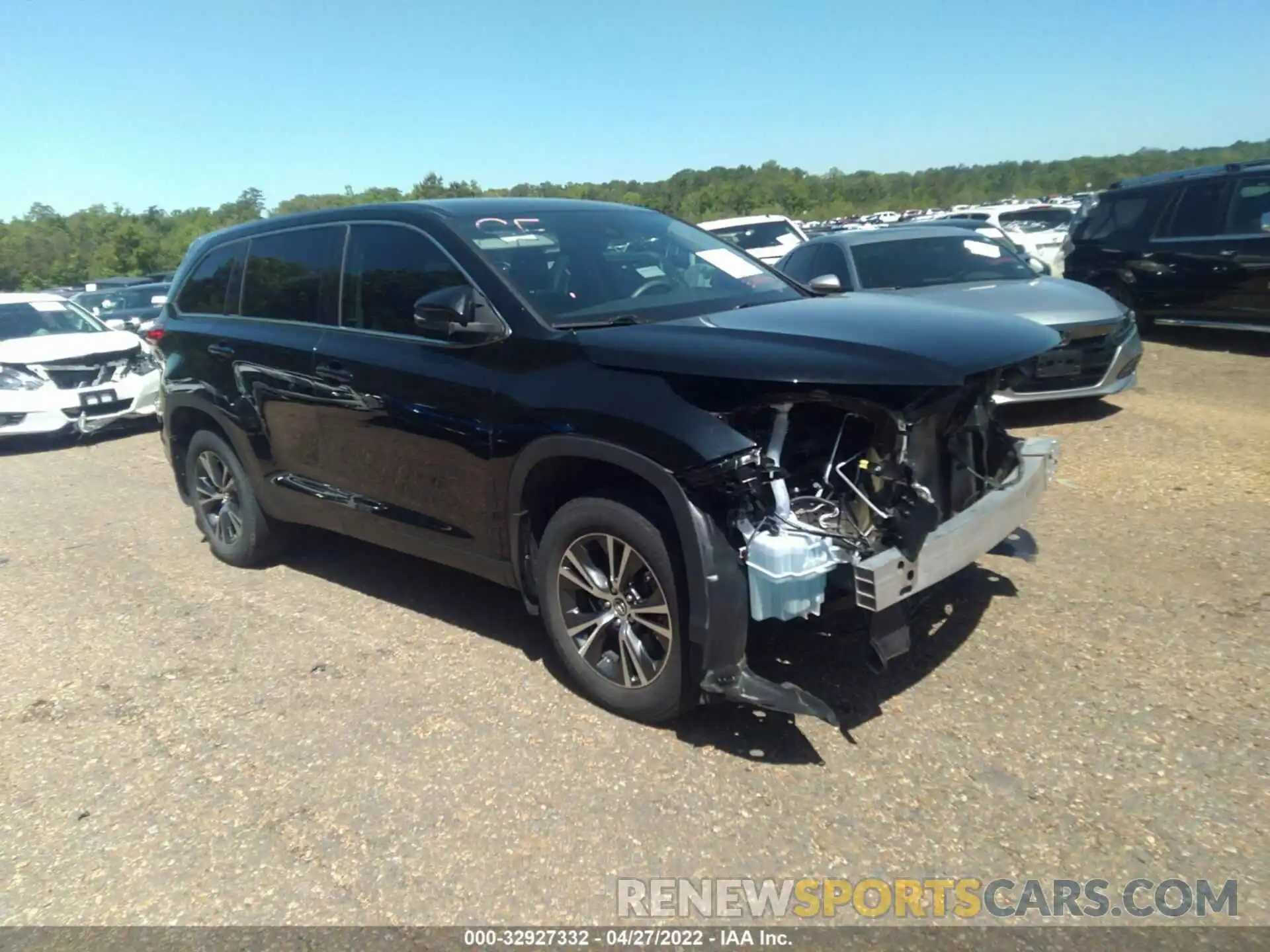 1 Photograph of a damaged car 5TDZARFH8KS041949 TOYOTA HIGHLANDER 2019