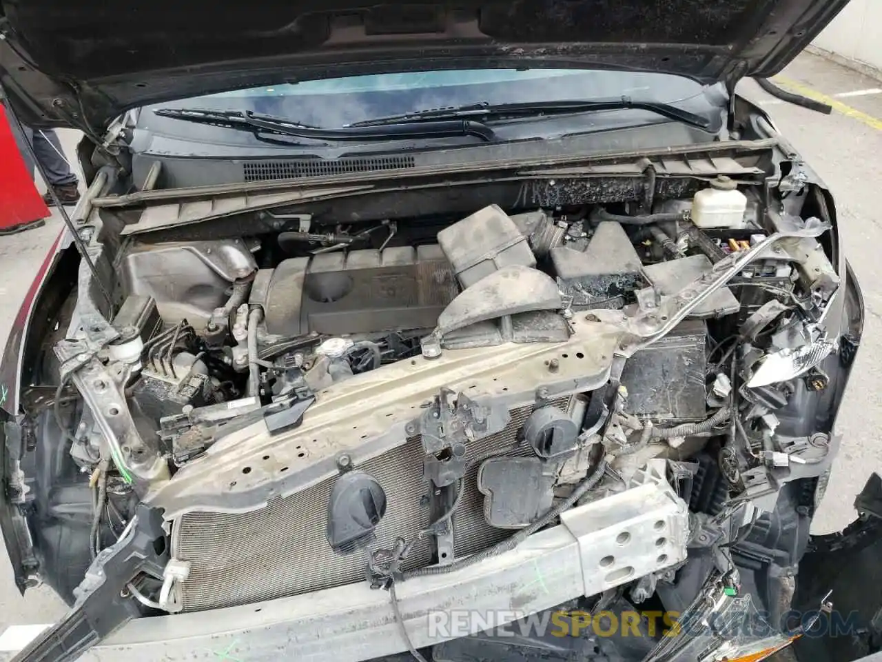 7 Photograph of a damaged car 5TDZARFH8KS042163 TOYOTA HIGHLANDER 2019