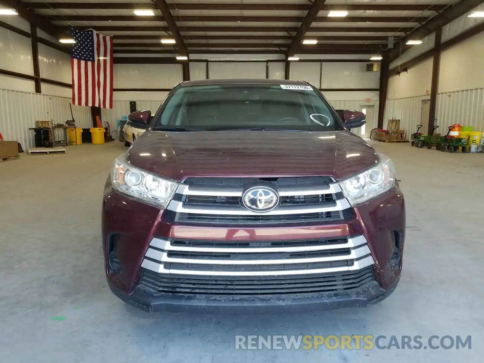 9 Photograph of a damaged car 5TDZARFH8KS044687 TOYOTA HIGHLANDER 2019