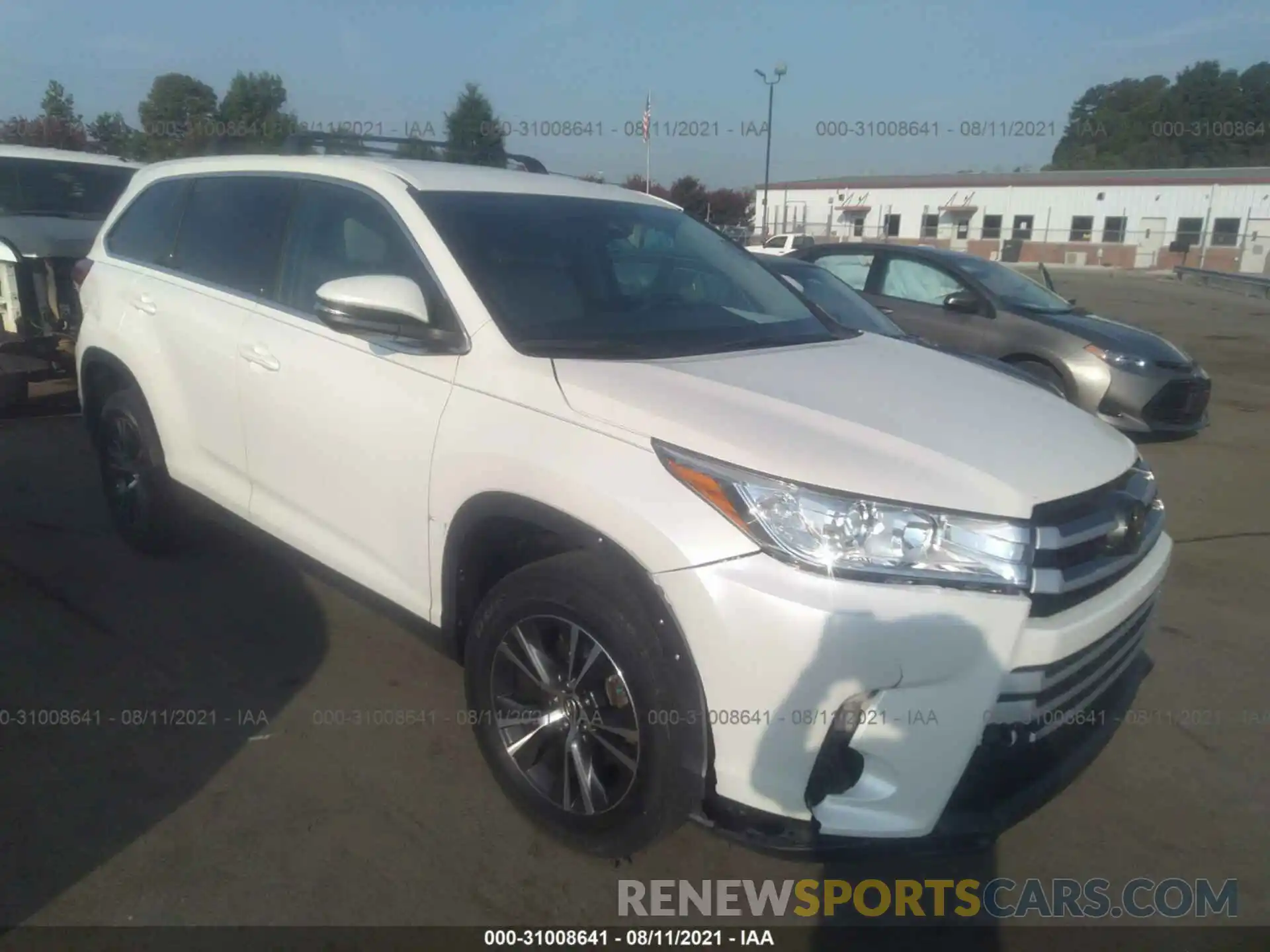 6 Photograph of a damaged car 5TDZARFH8KS044883 TOYOTA HIGHLANDER 2019