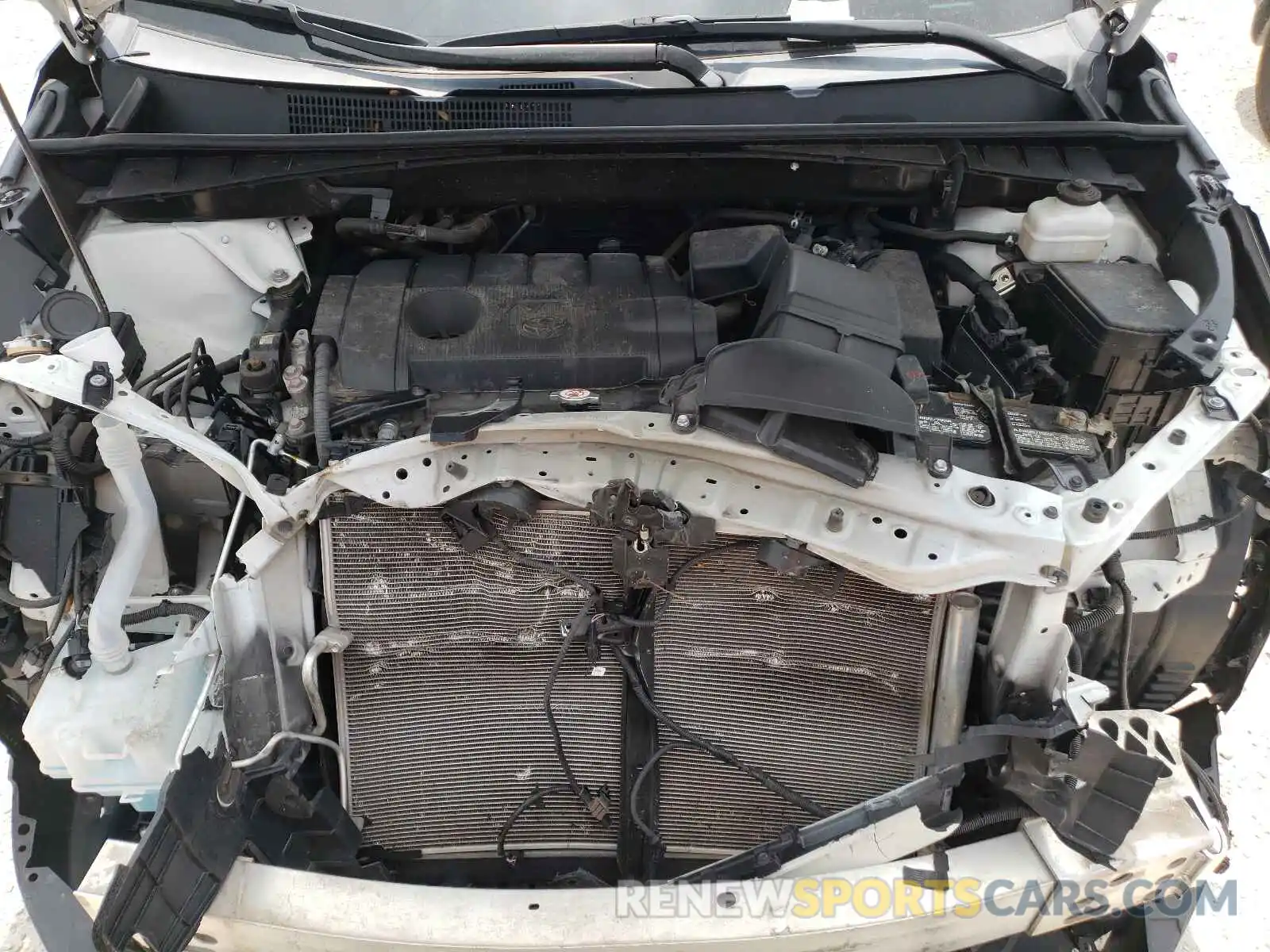 7 Photograph of a damaged car 5TDZARFH8KS045662 TOYOTA HIGHLANDER 2019